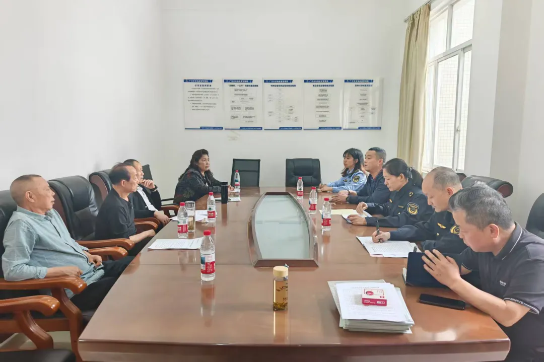 【基层视窗-广汉】聚焦农贸市场综合治理 深化农村假冒伪劣食品专项整治 —— 广汉市监管局开展农贸约谈培训