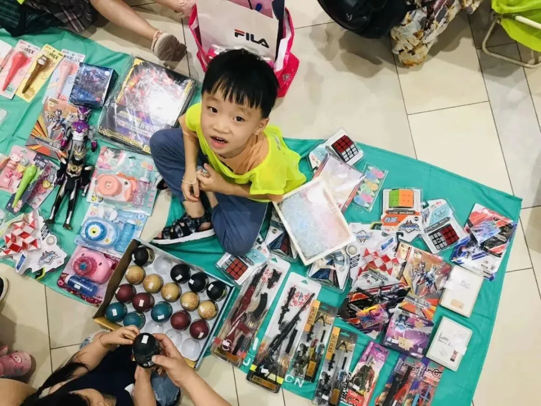 五一跳蚤市场营业啦!5月5日,周二下午,物品大交换!地点:八佰伴(中山路店)