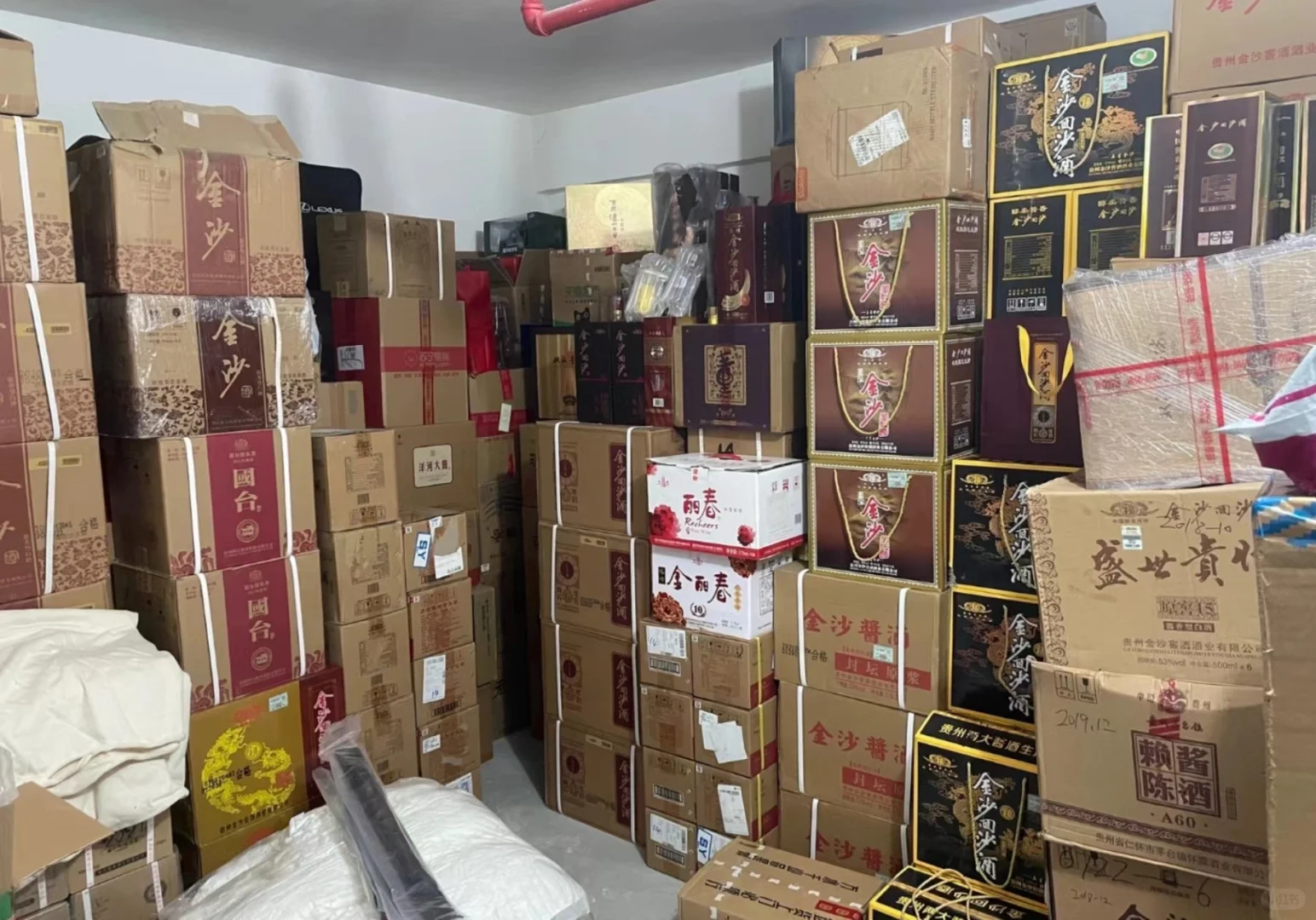 最大的乐趣是规整地下室的酒
