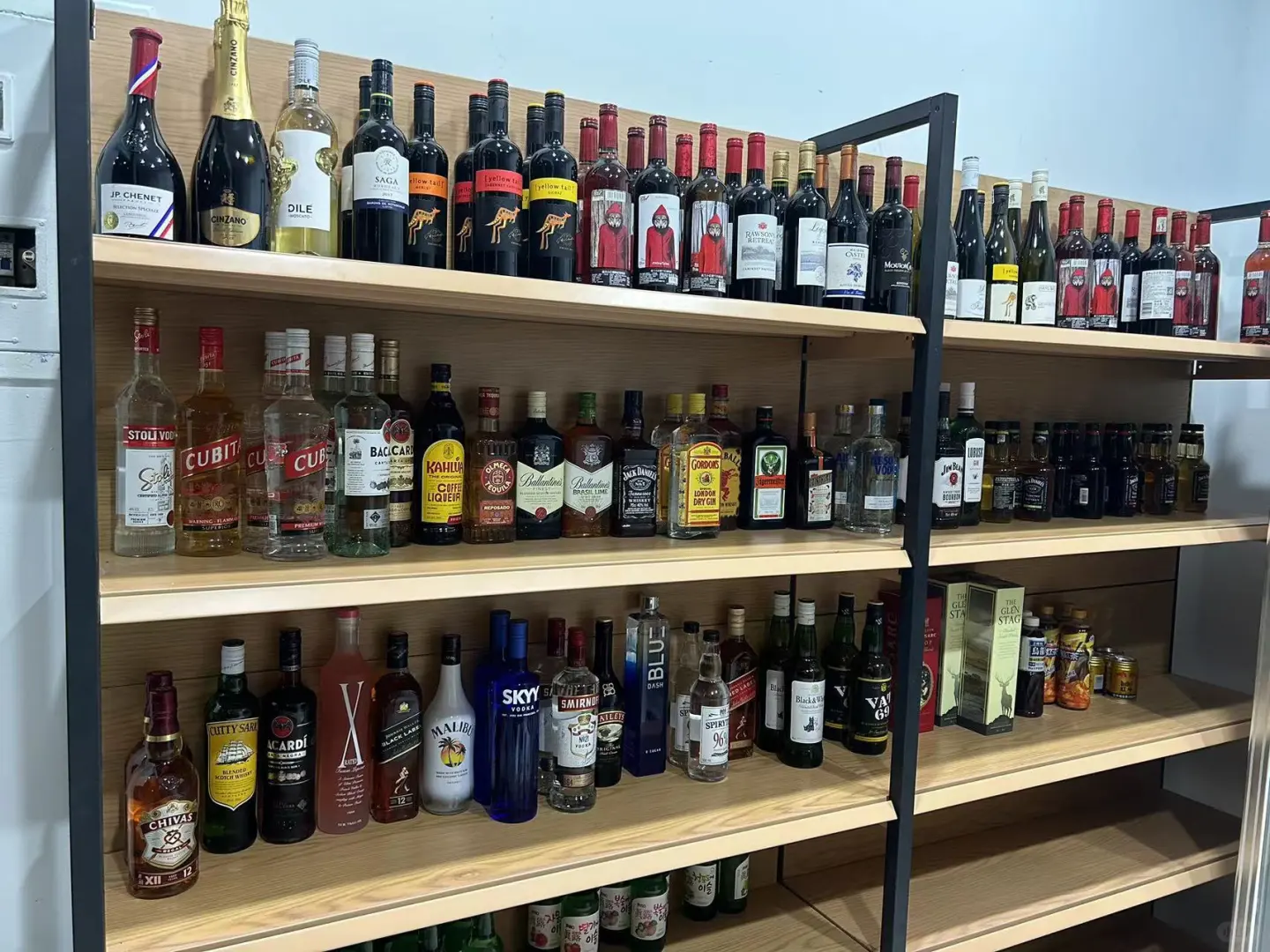 线上酒水店太难了
