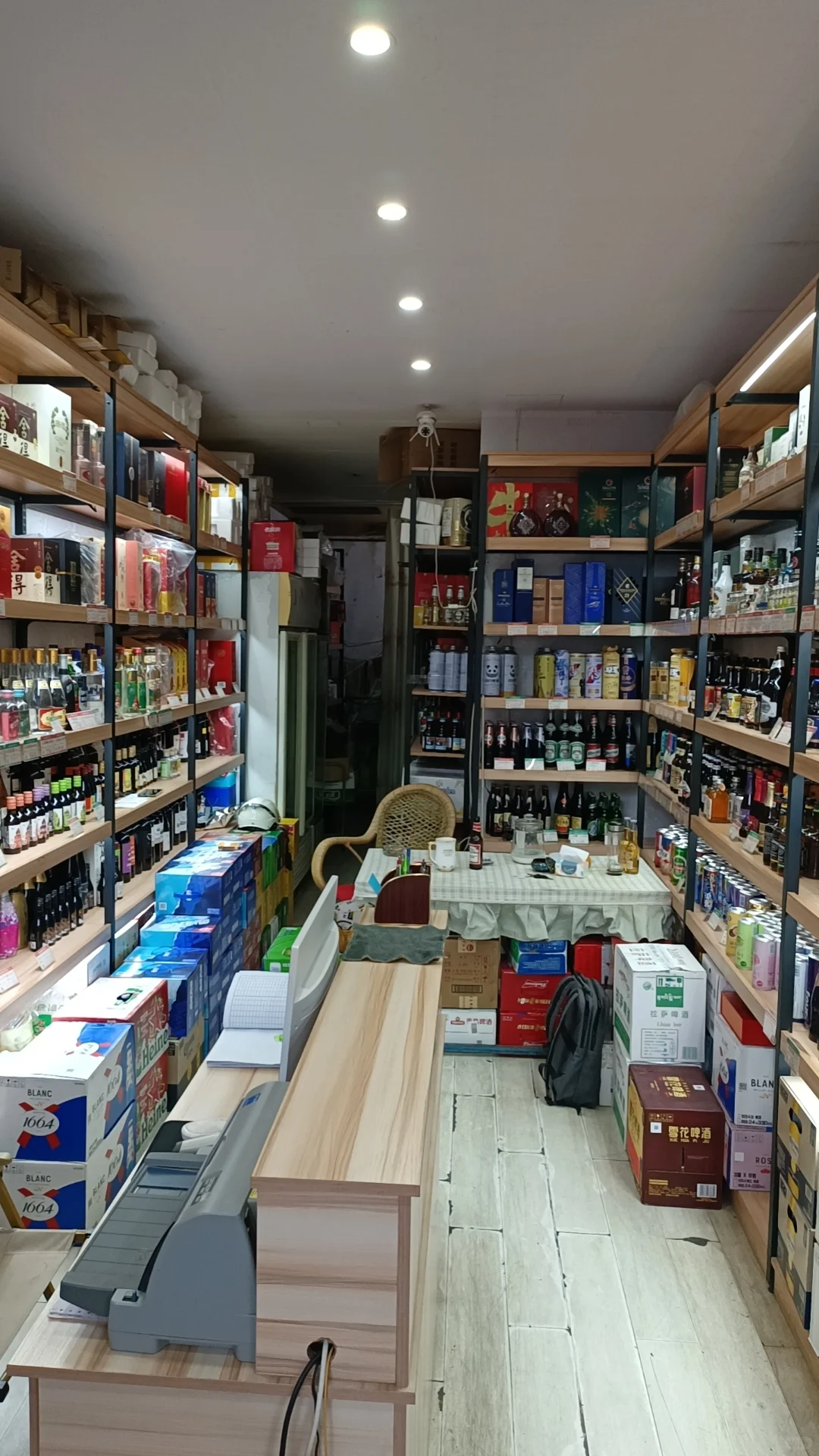 线上酒水店太难了