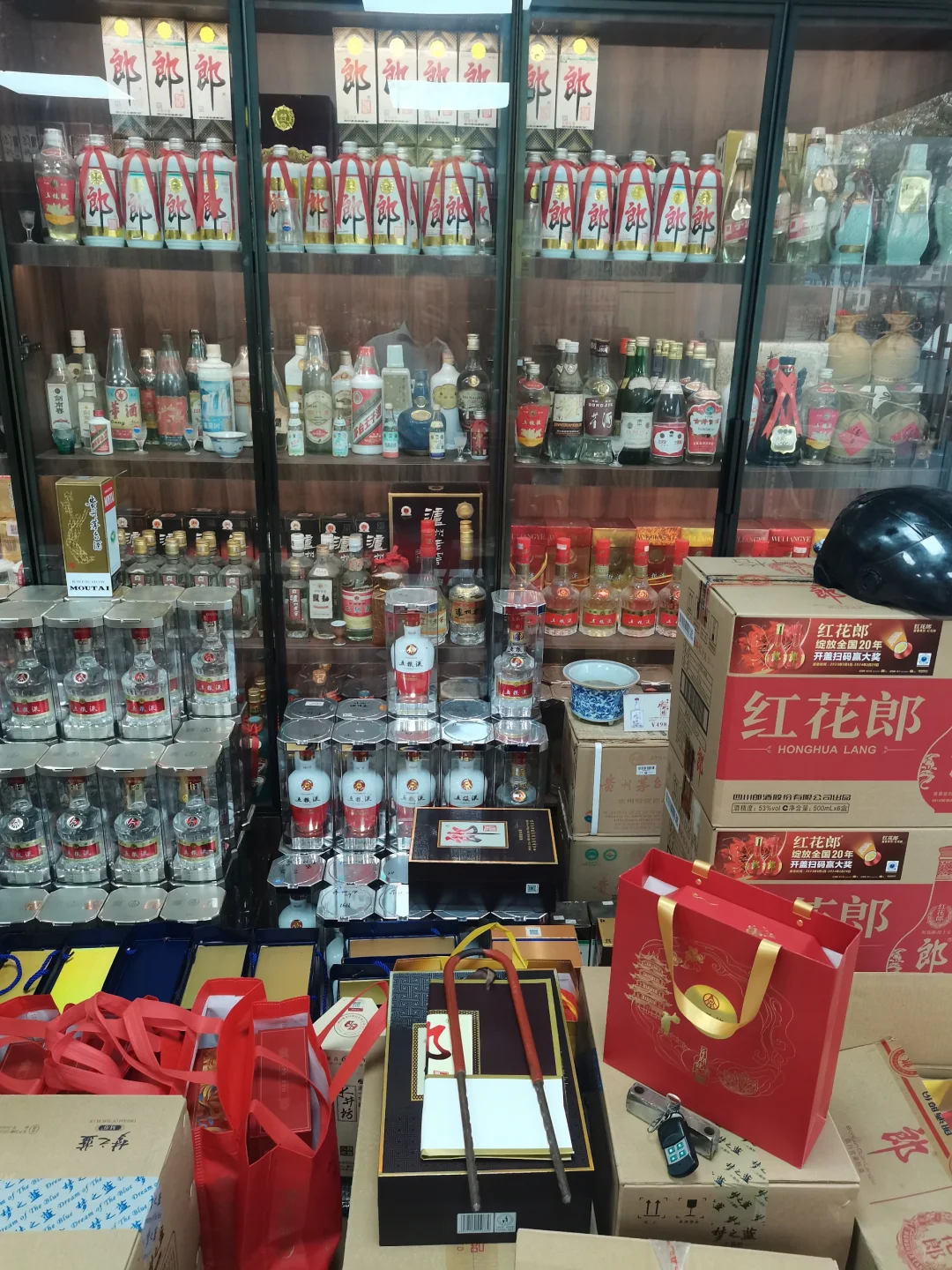 烟酒店，不卖烟，不零售，日均流水十几万