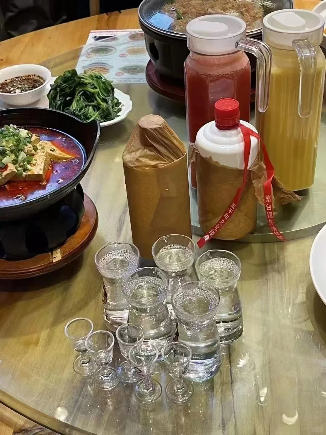 请客吃饭，贵州人喝什么酒，茅台不是首选，