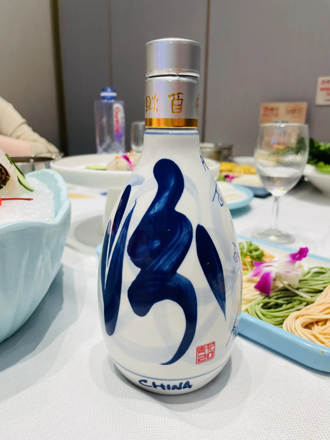 汾酒确实好酒，不会喝都想喝一点