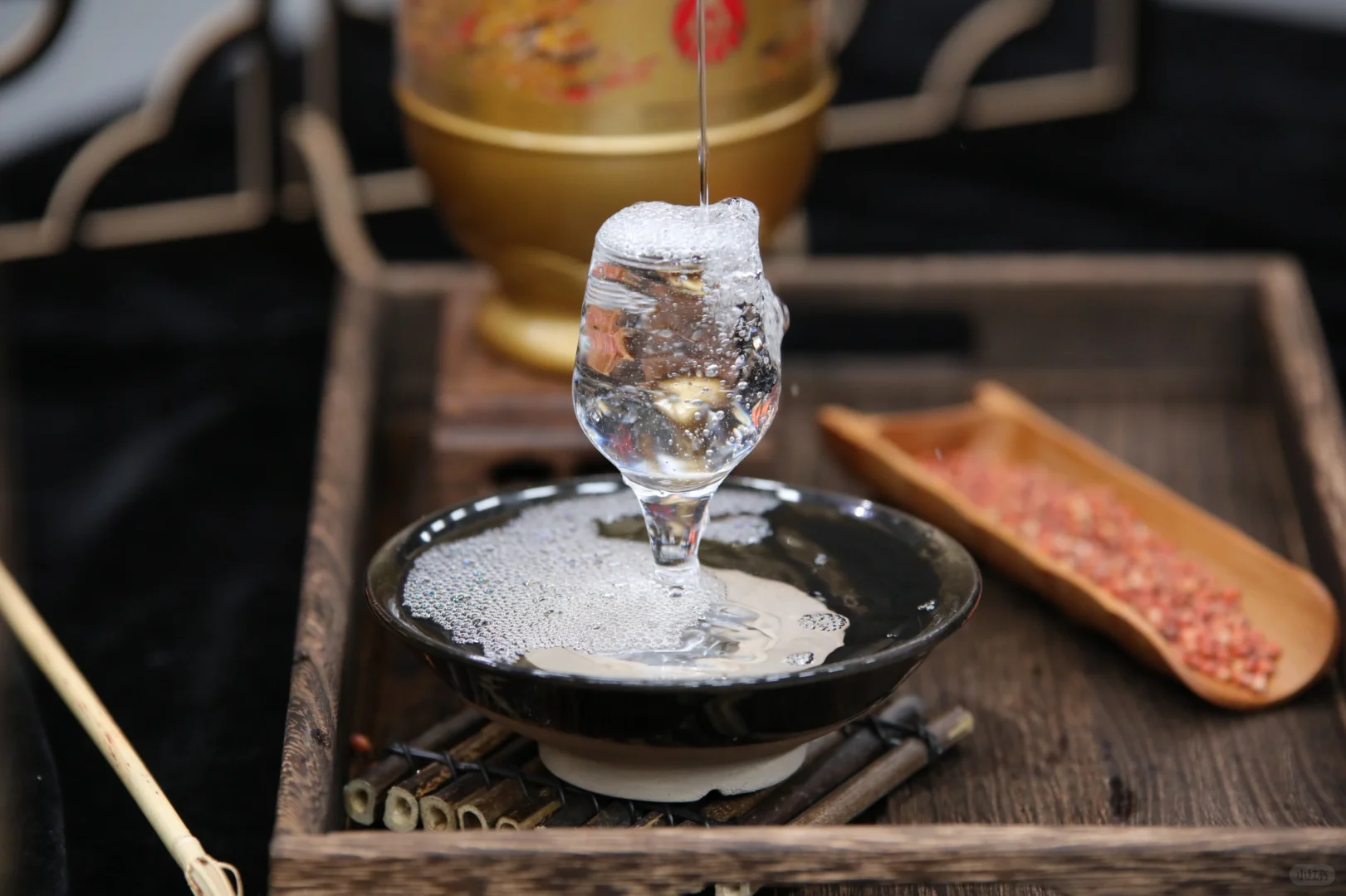 拉酒线，看酒花