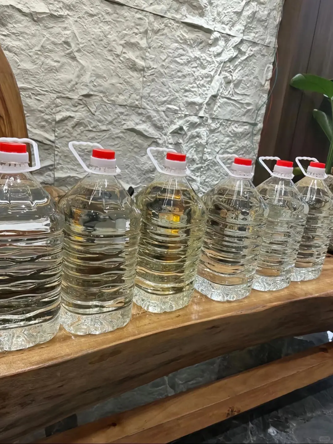 白酒怎样区分酿造和勾兑的