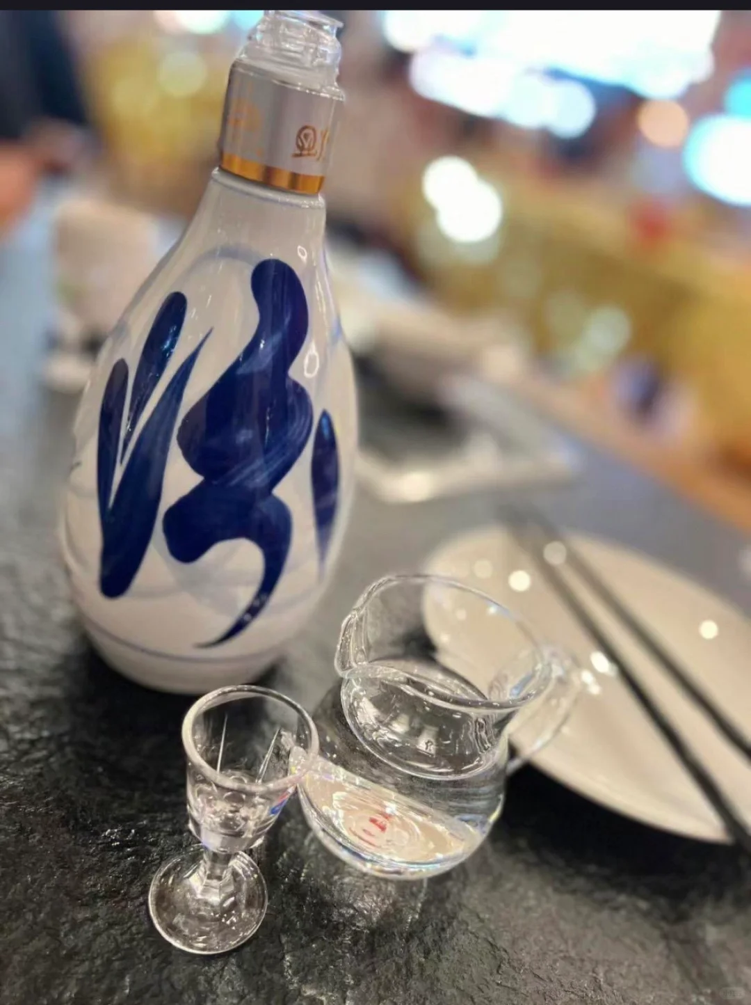 除下茅台以外酒桌上最长见的名酒