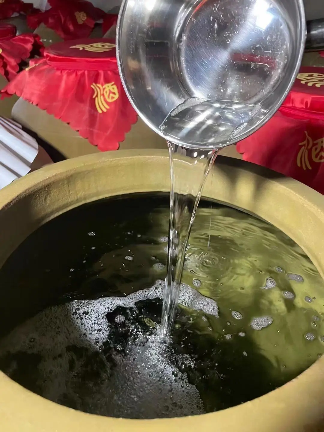 白酒怎样区分酿造和勾兑的