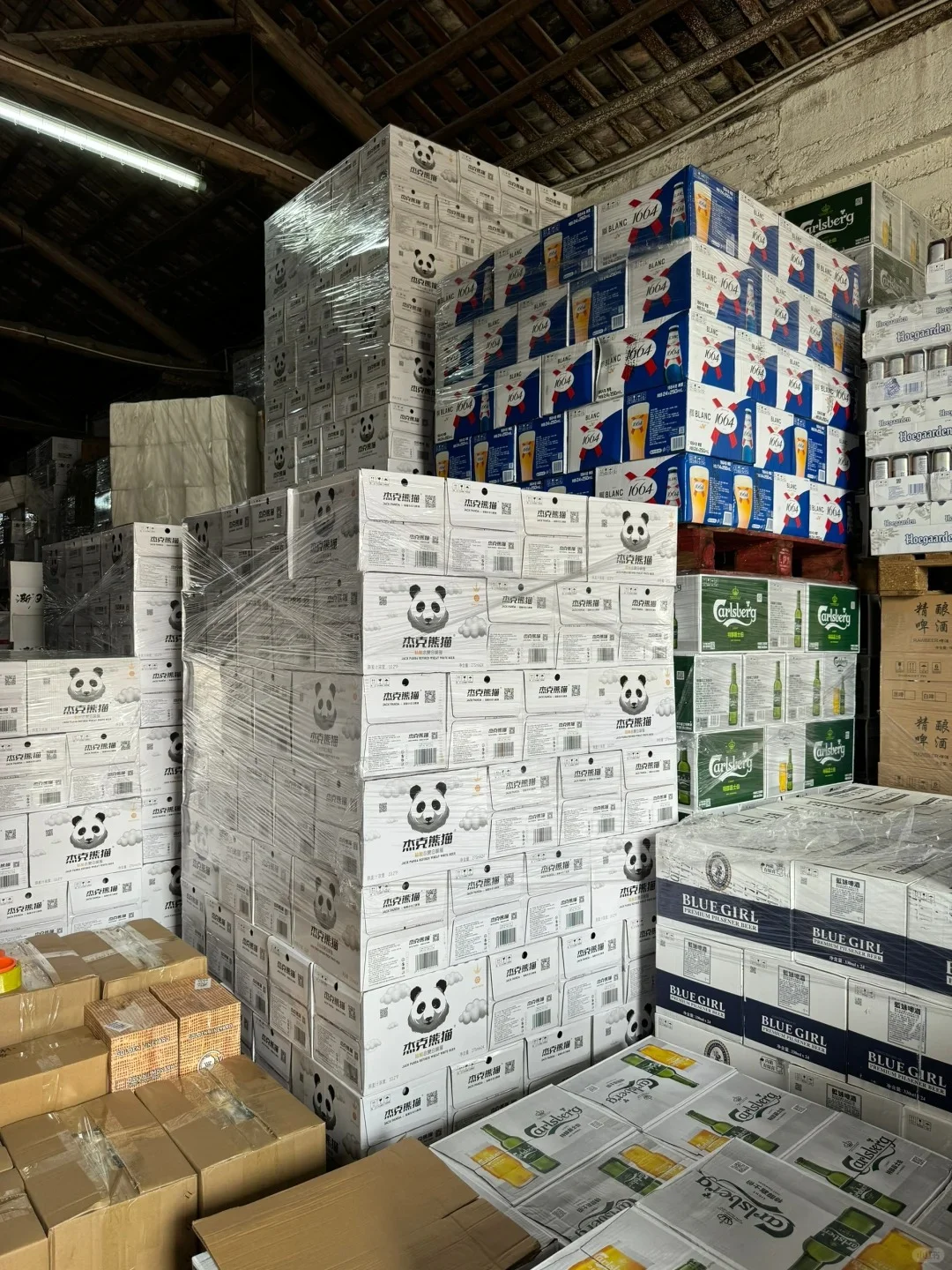 选错酒水供应商的老板看过来！旺季断货的痛