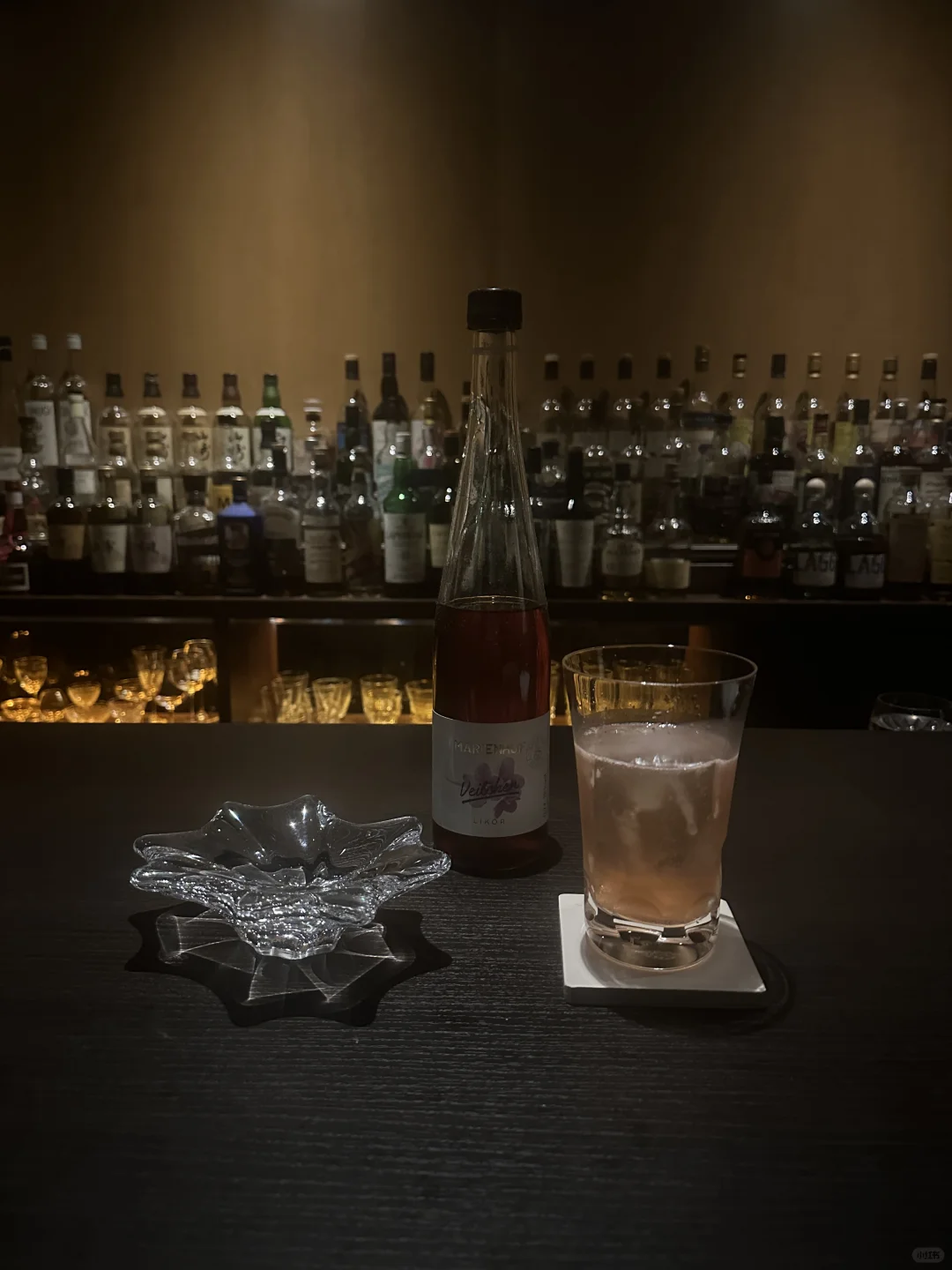 送了一瓶白酒给东京最爱酒吧的老板
