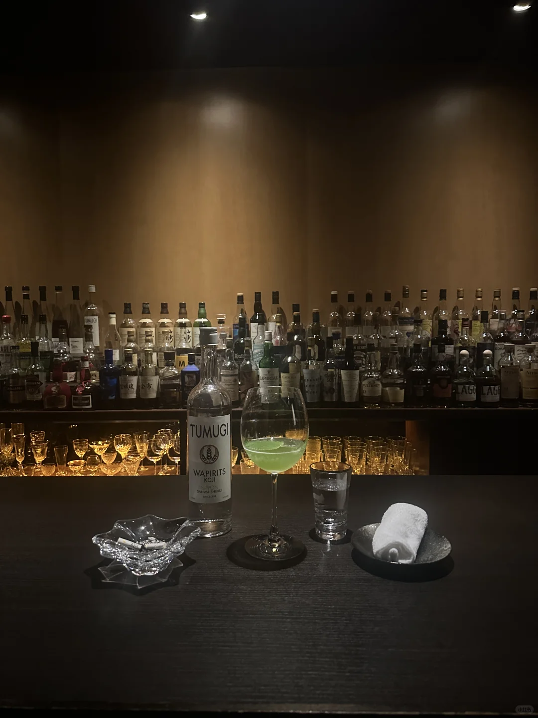 送了一瓶白酒给东京最爱酒吧的老板