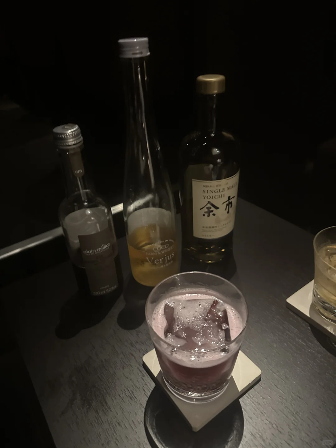 送了一瓶白酒给东京最爱酒吧的老板