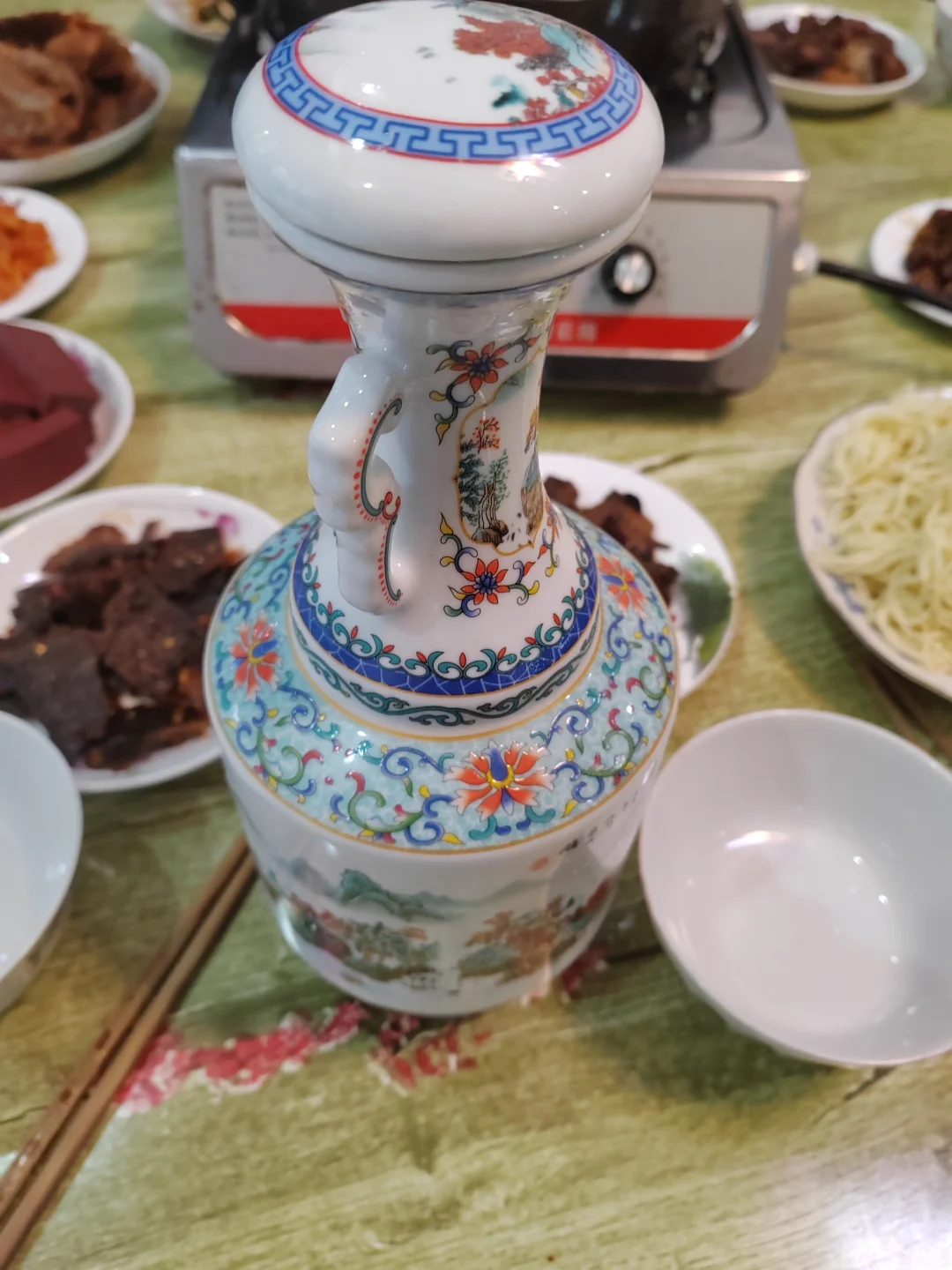 四川白酒与重庆白酒哪个好喝？