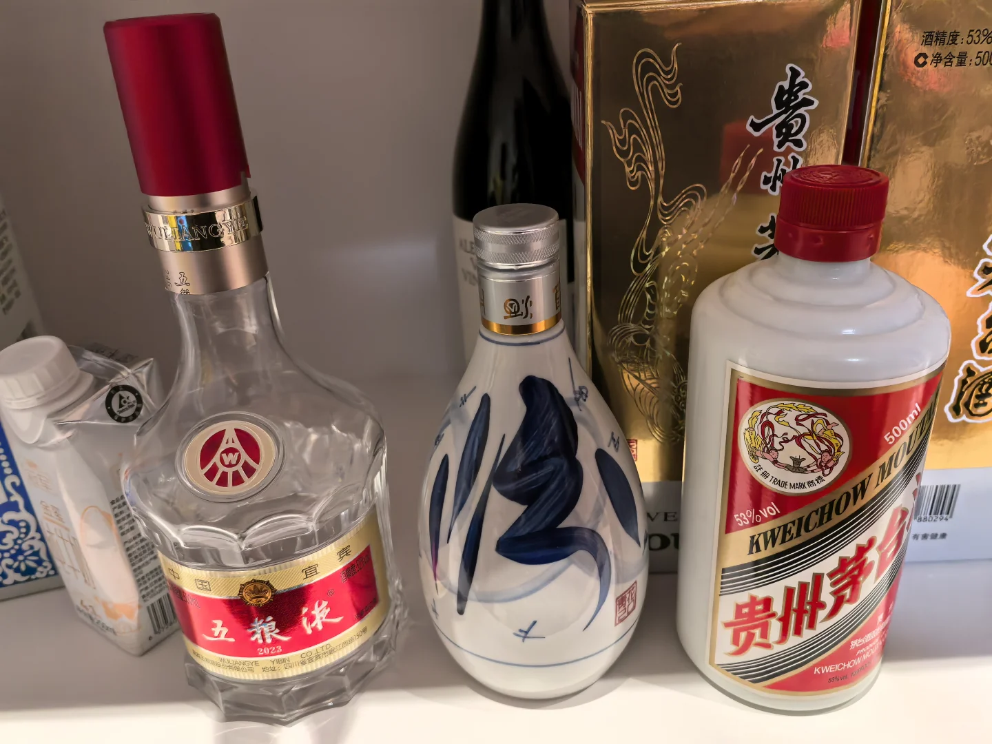 喊个从不喝酒的人来闻香白酒会怎么样