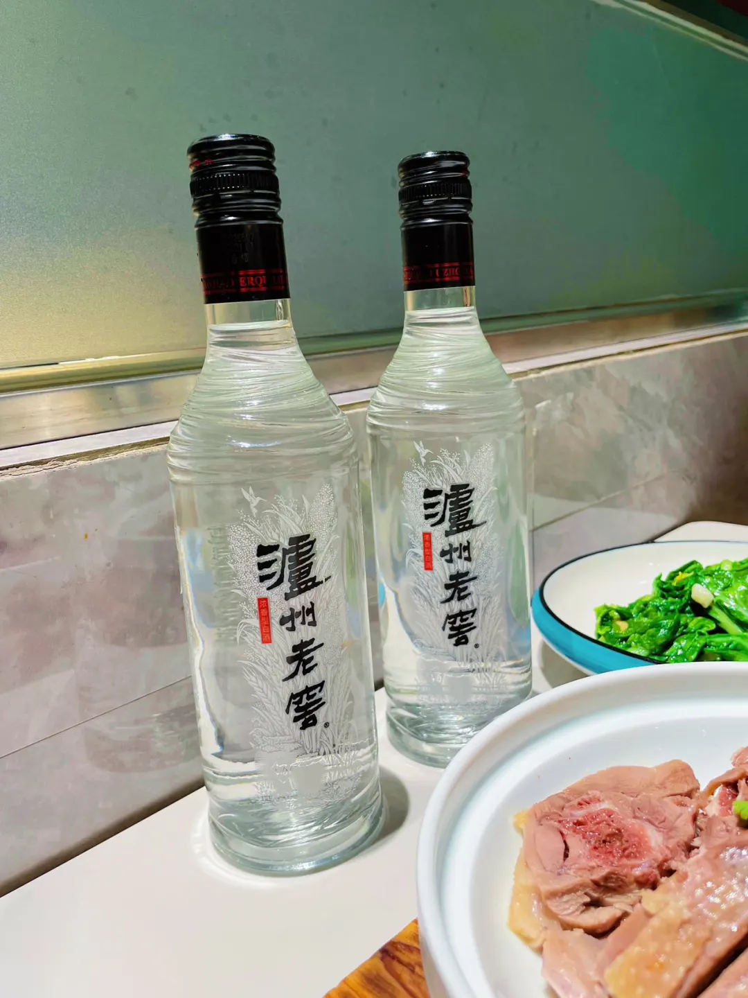 假期团圆时刻，必备泸州老窖黑盖‼