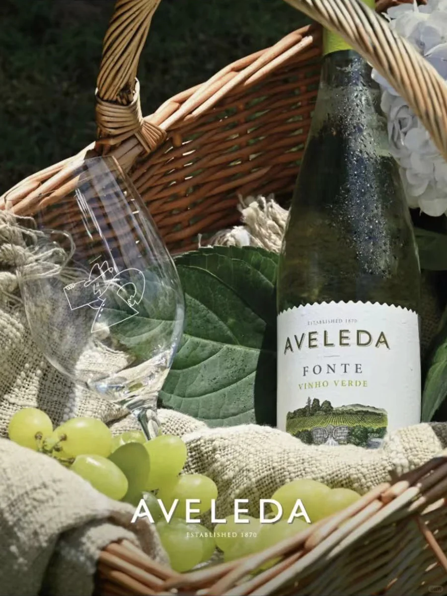 蛋总听故事喝的就是TA，橘酒老板强推的绿酒