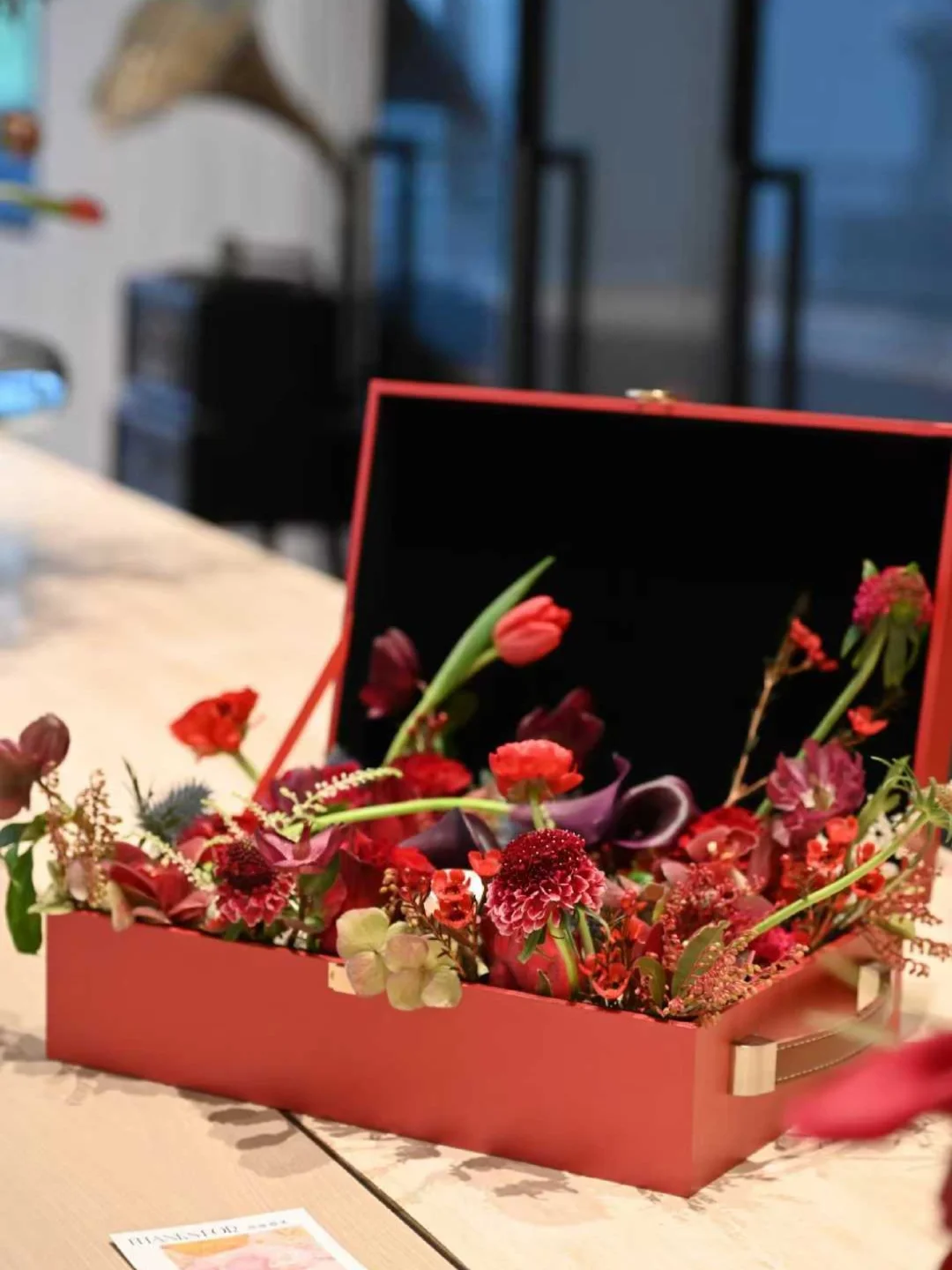 情人节送礼指南?带上这个你侬我侬