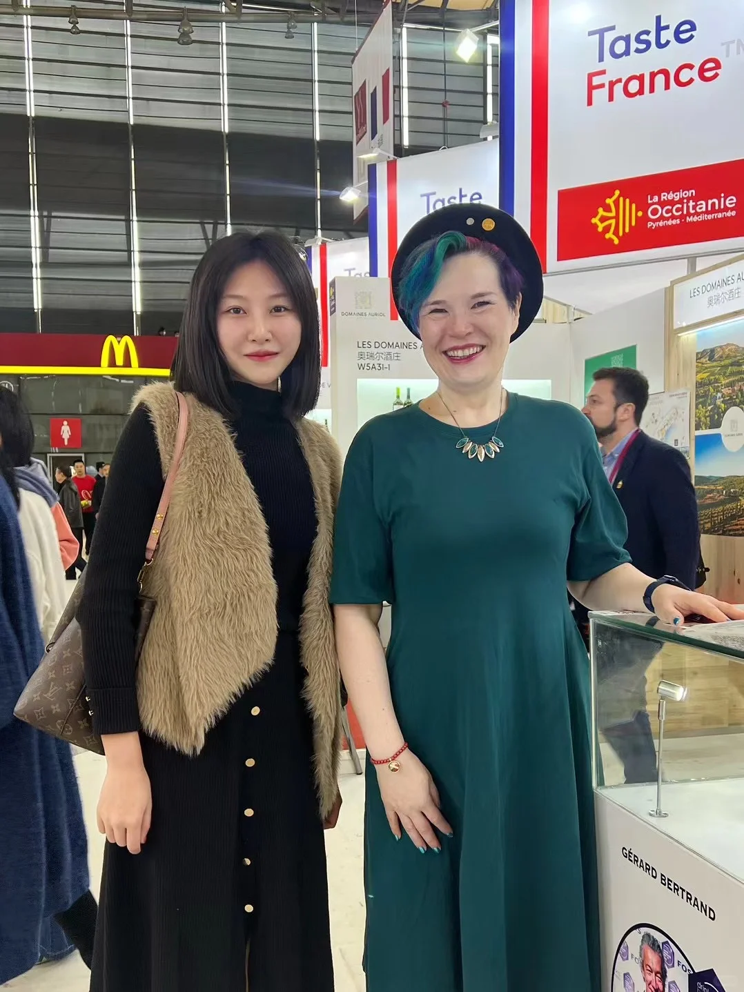 《我们的主理人》