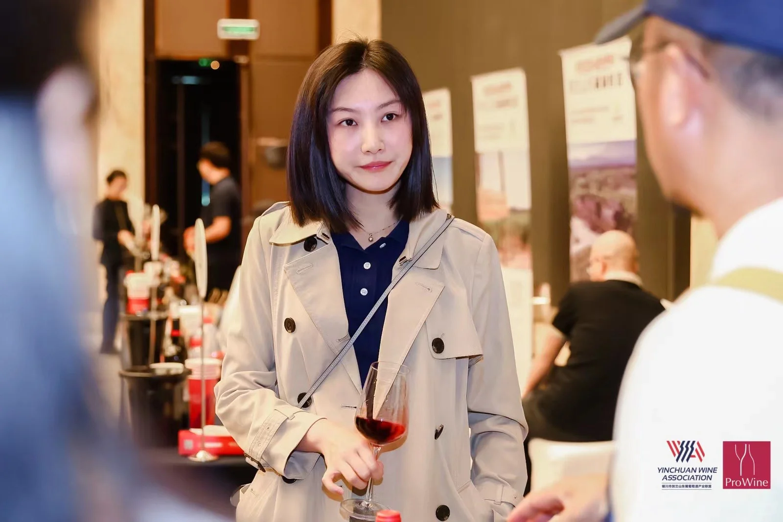 《我们的主理人》