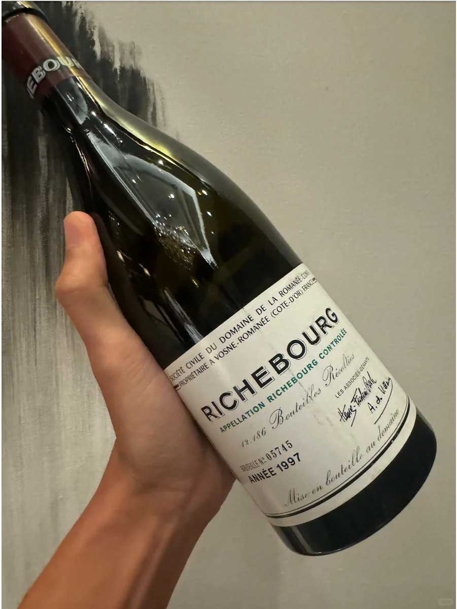 10万一瓶的葡萄酒到底什么味？