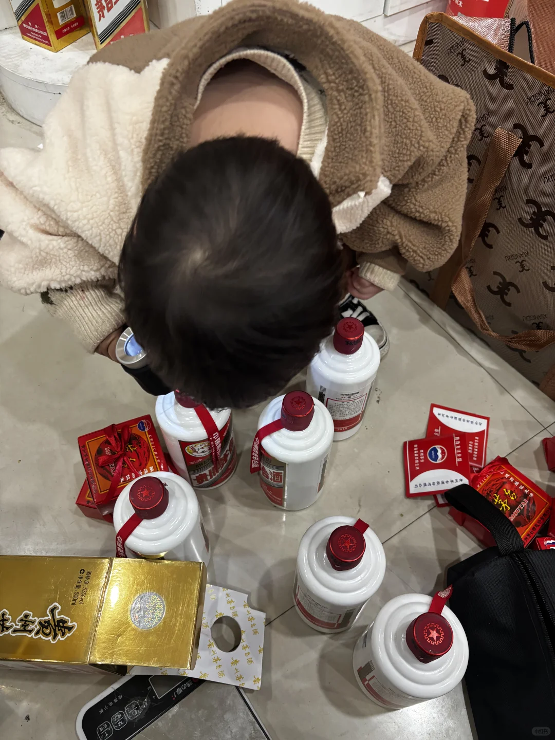 2岁的烟酒三代?