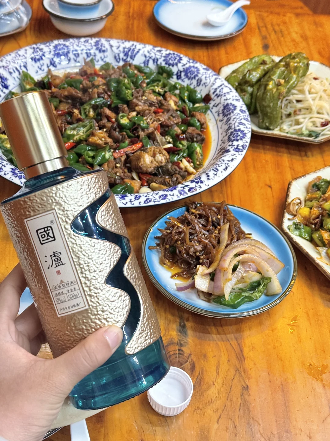 这款白酒入口的一瞬间我就被拿捏了