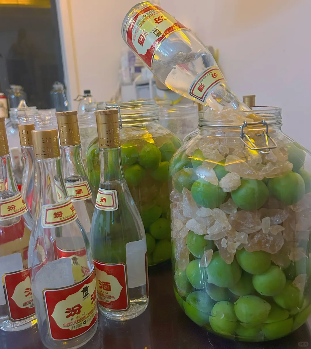 泡青梅酒啦 今年泡了50斤