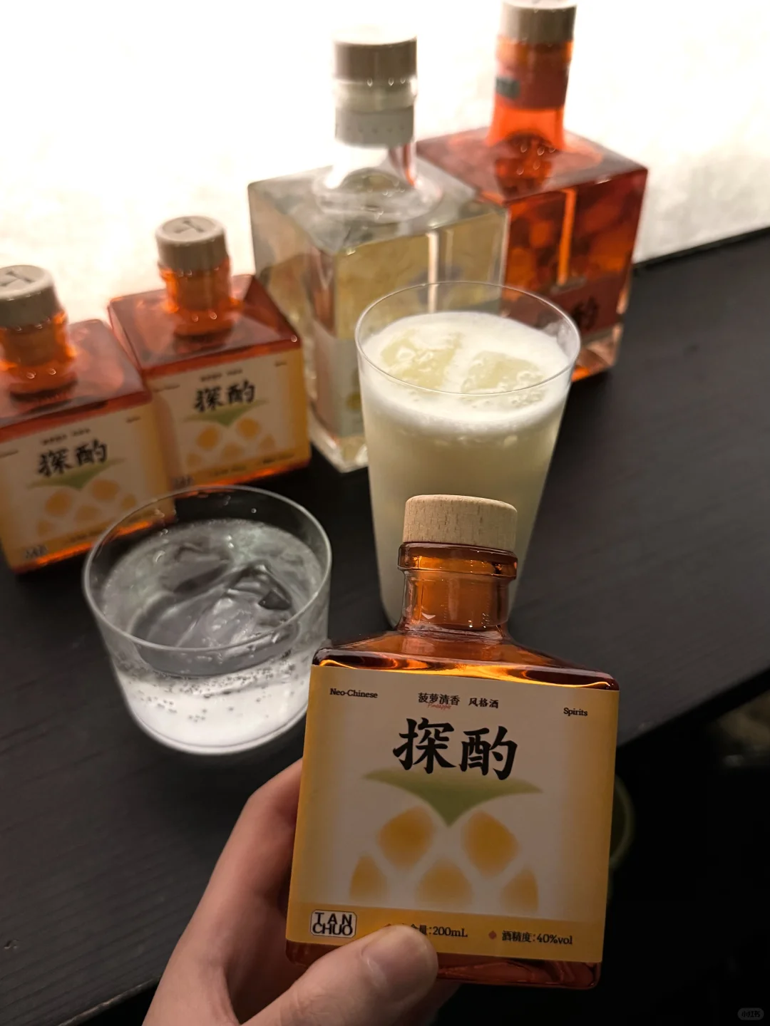 Aqua / 用菠萝白酒做出了香香酒～