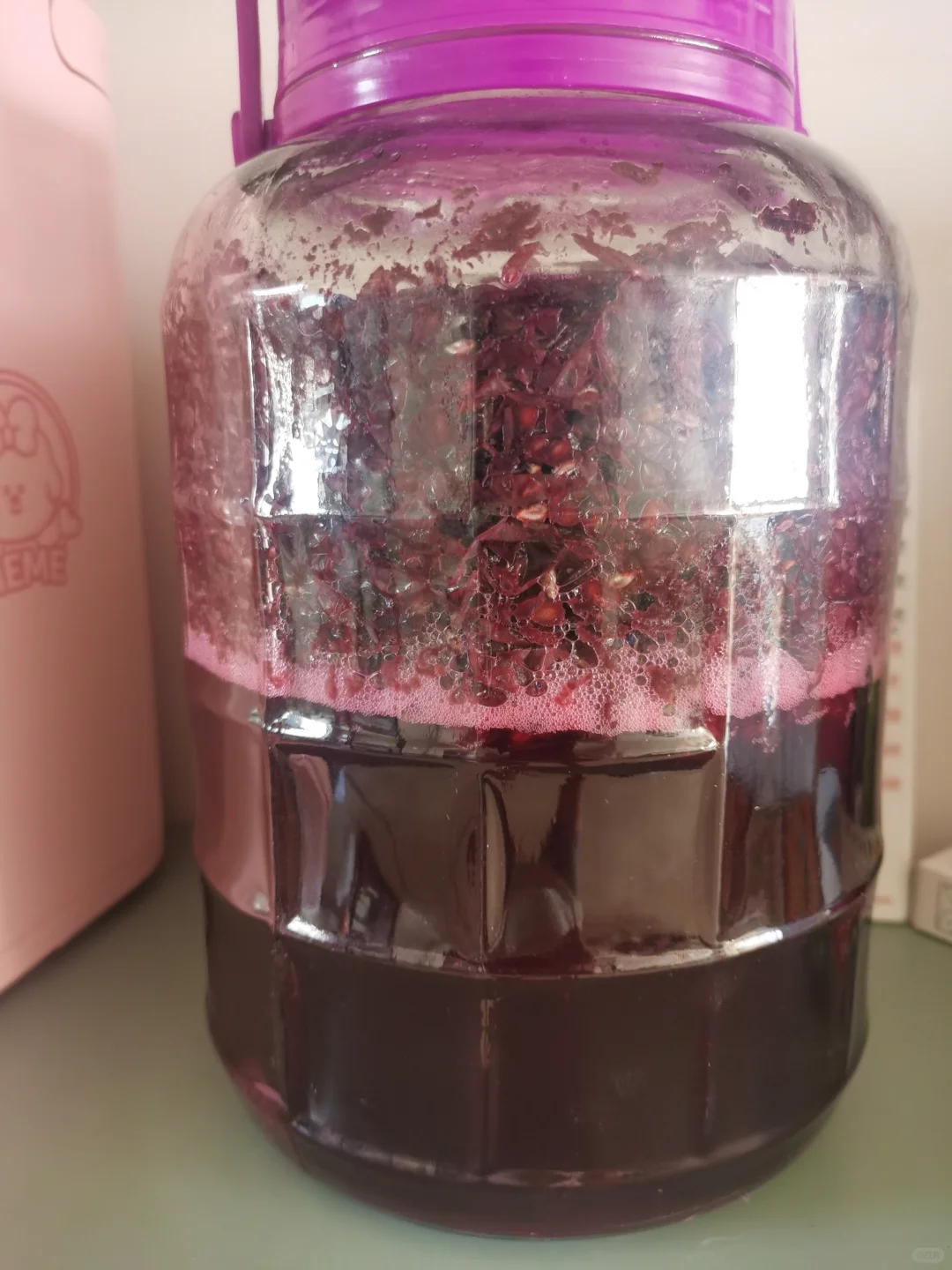 自酿葡萄酒第七天，酒香四溢
