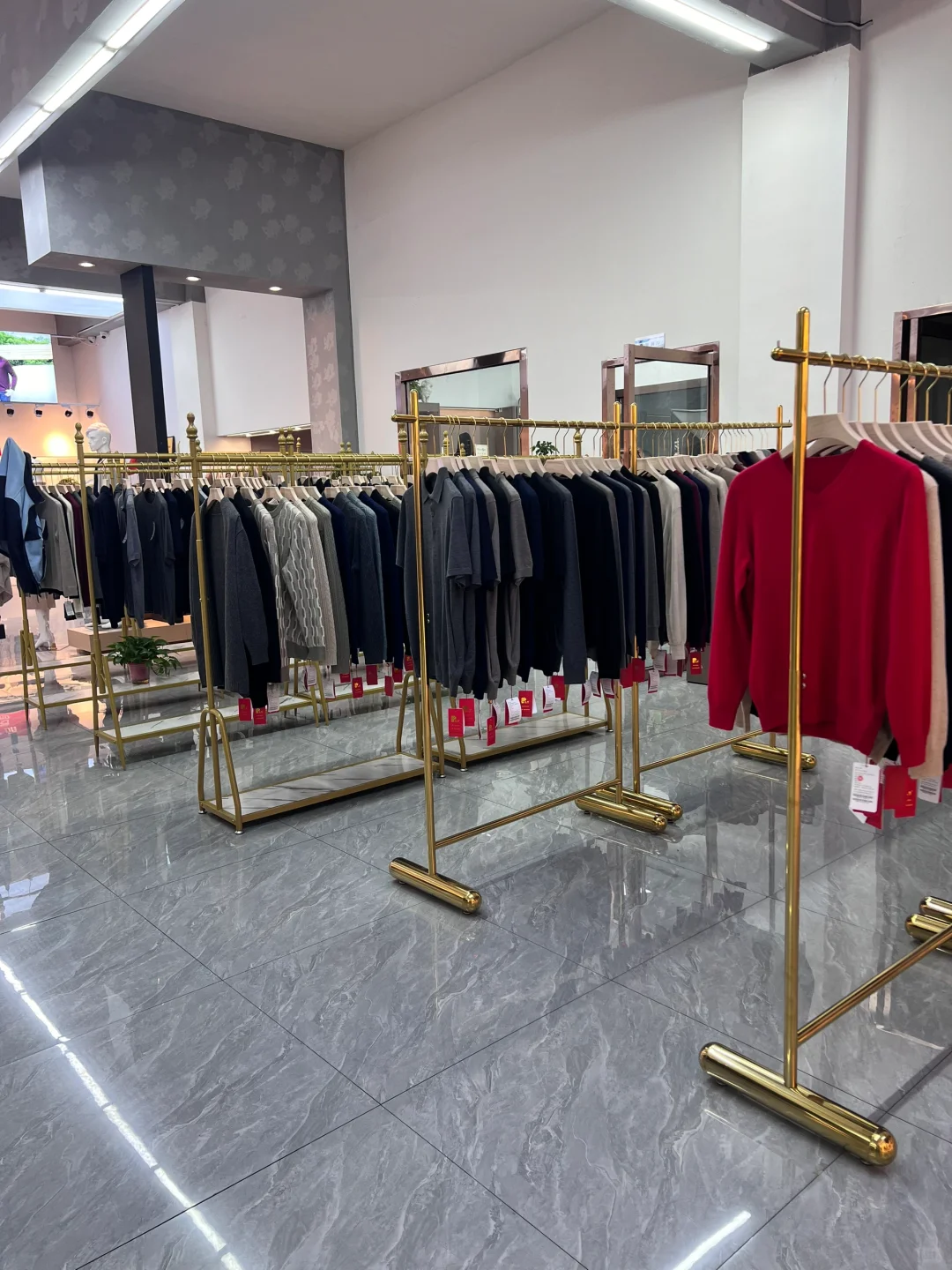 爸爸掏空积蓄的实体店生意不好 求建议