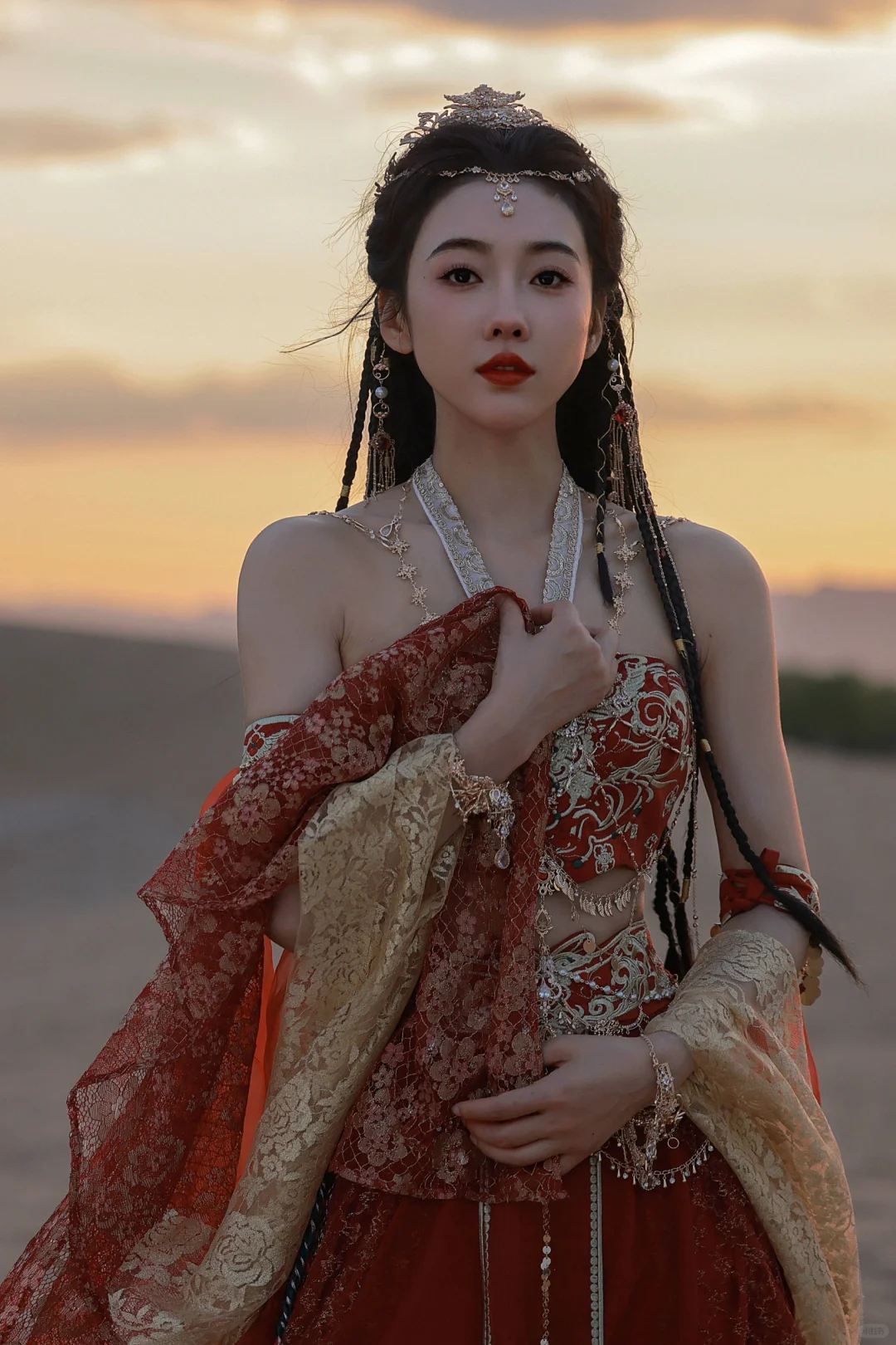 宣璐｜沙漠中盛放的娇艳