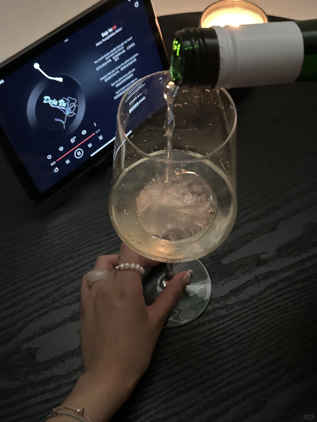 当我们深夜喝酒并通宵畅聊?