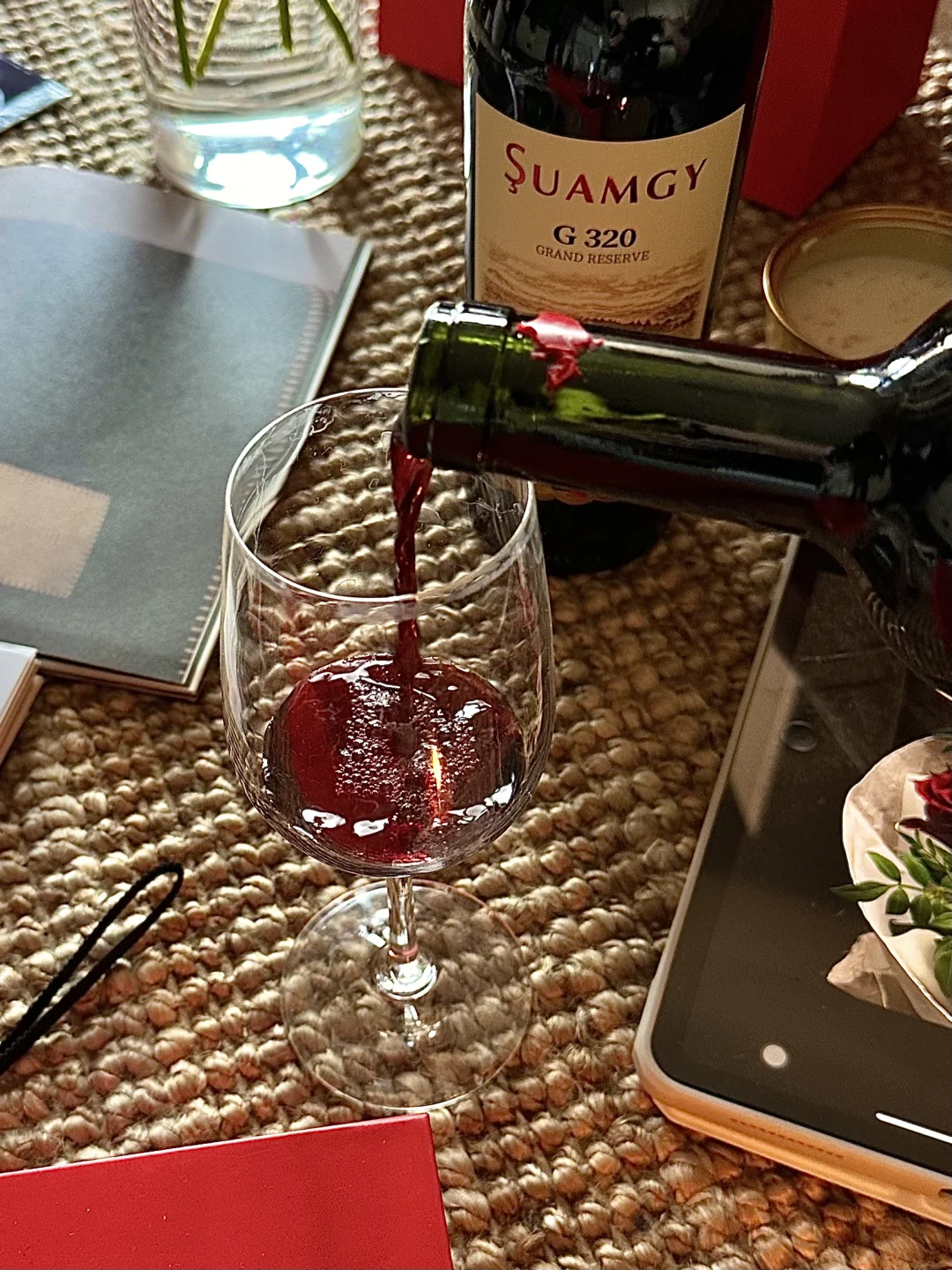 Share｜多碰杯 常碰面  酒里藏着喜乐