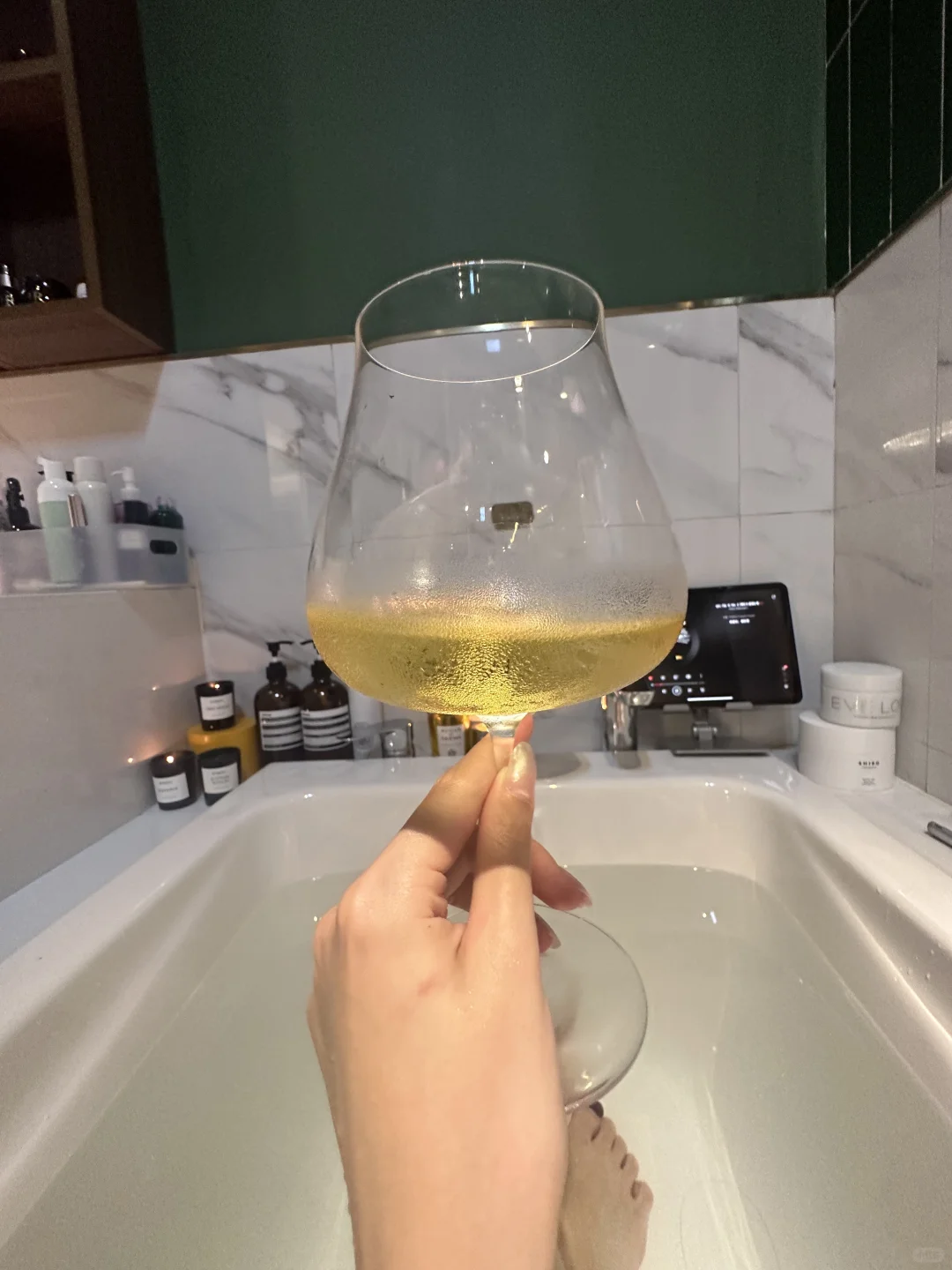 今天喝一个了不起的大区白