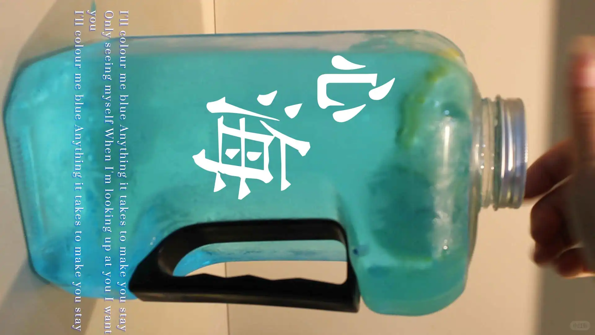 鸡尾酒品牌加盟指南：抓住年轻消费市场商机