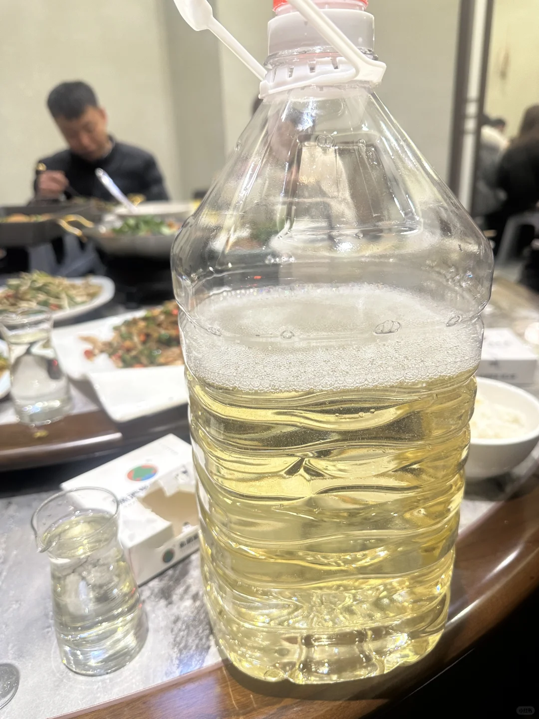 窖藏了26年多的53度粮食酒。