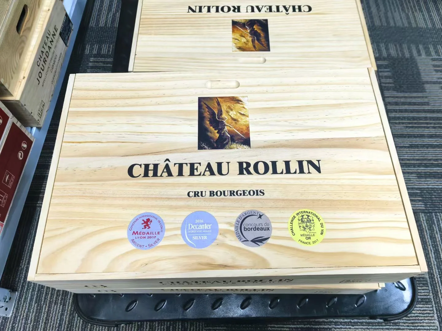 罗兰古堡中级庄干红葡萄酒