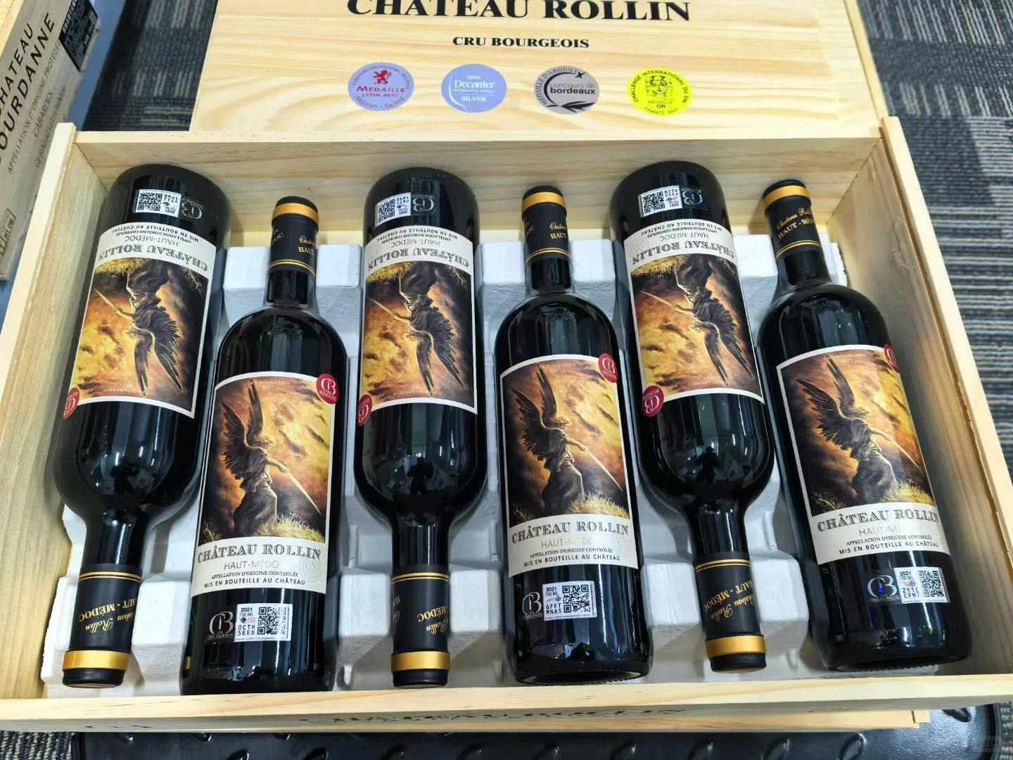 罗兰古堡中级庄干红葡萄酒