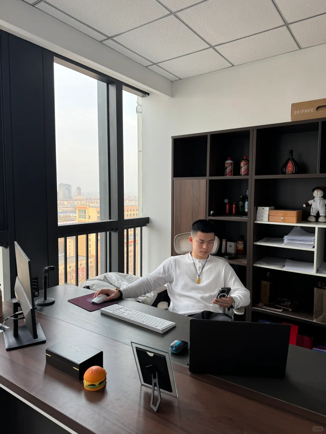 我的公司,只有十几个人,一年利润数千萬