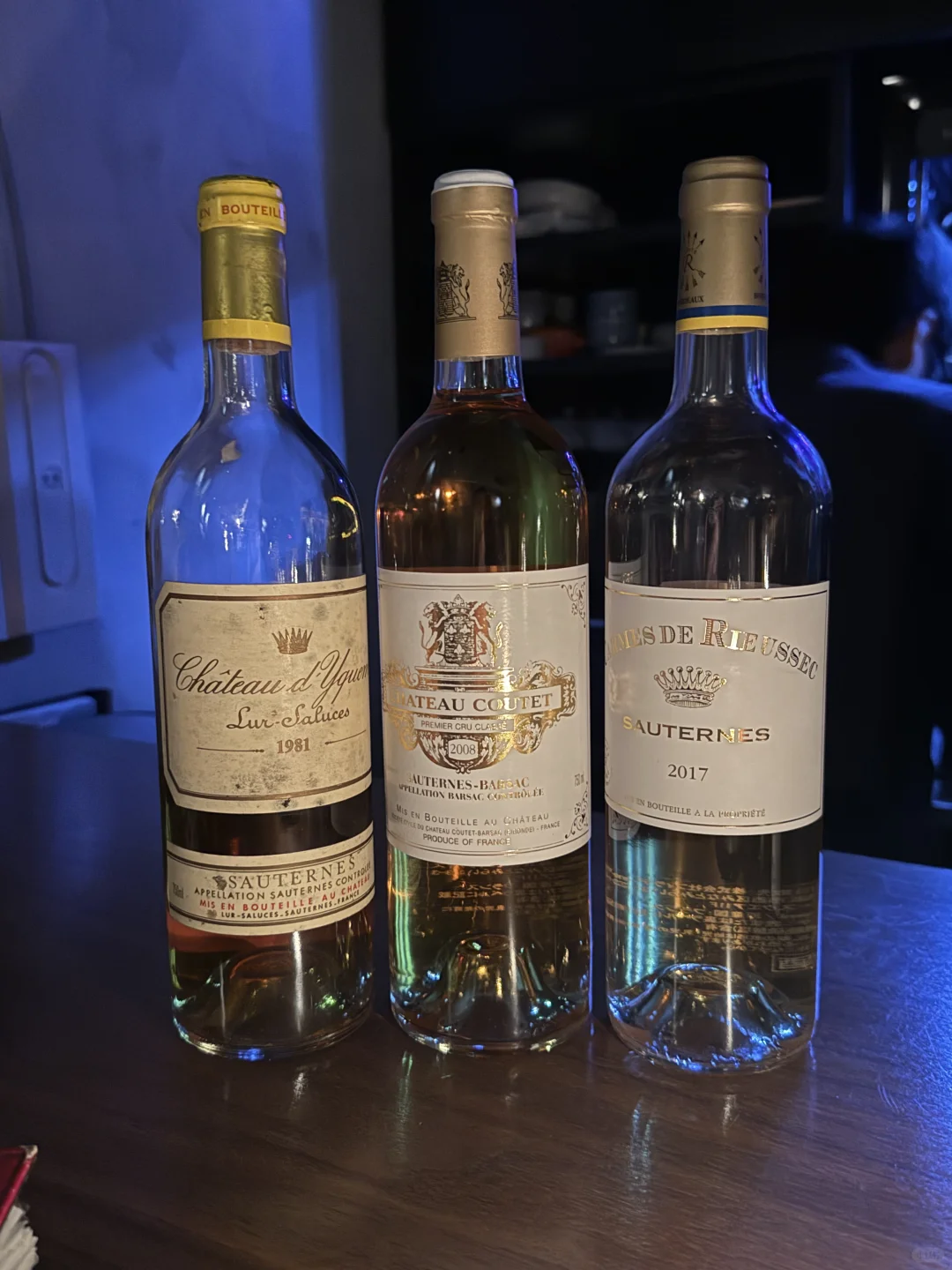 东京杯卖wine bar