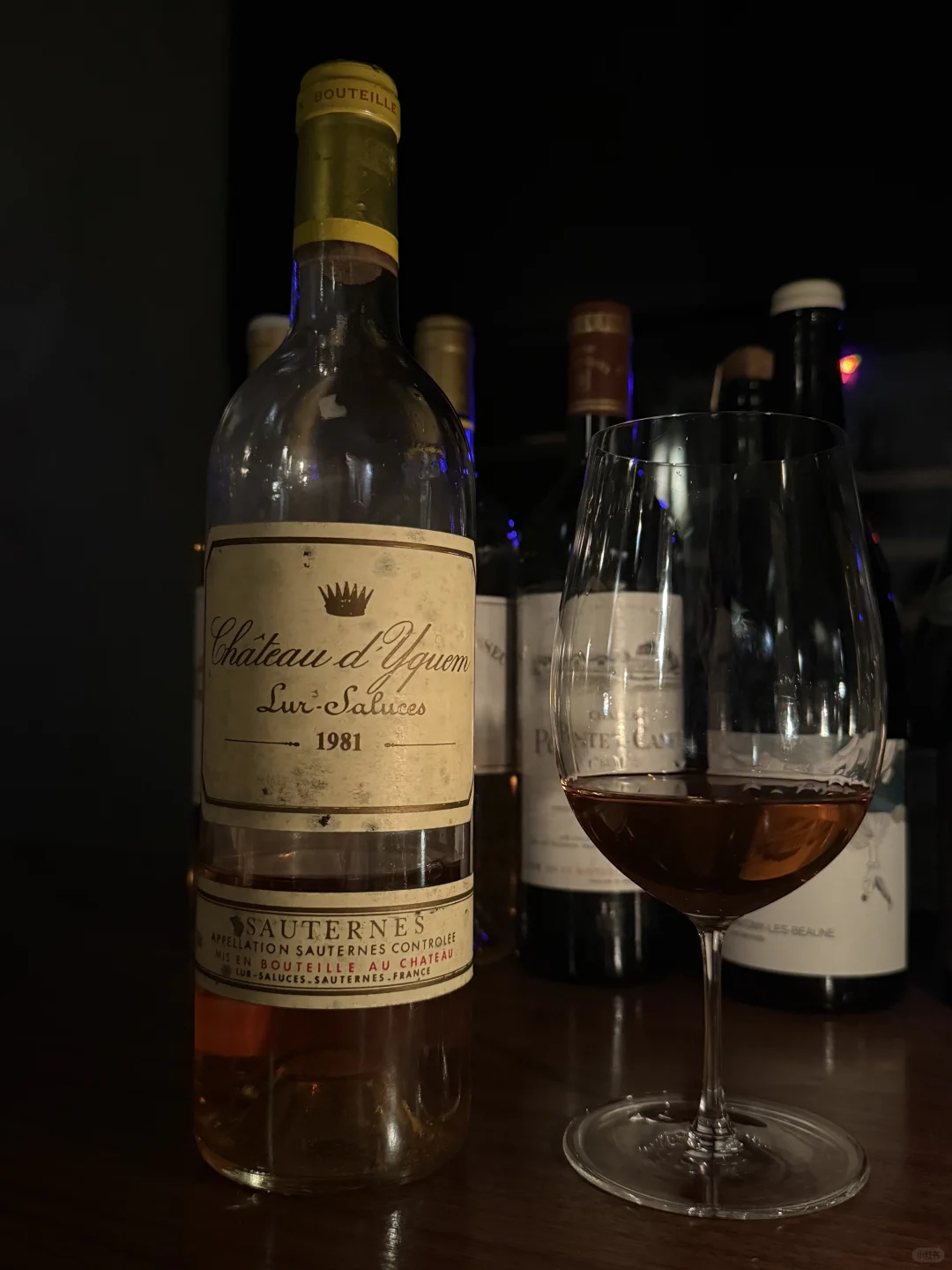 东京杯卖wine bar