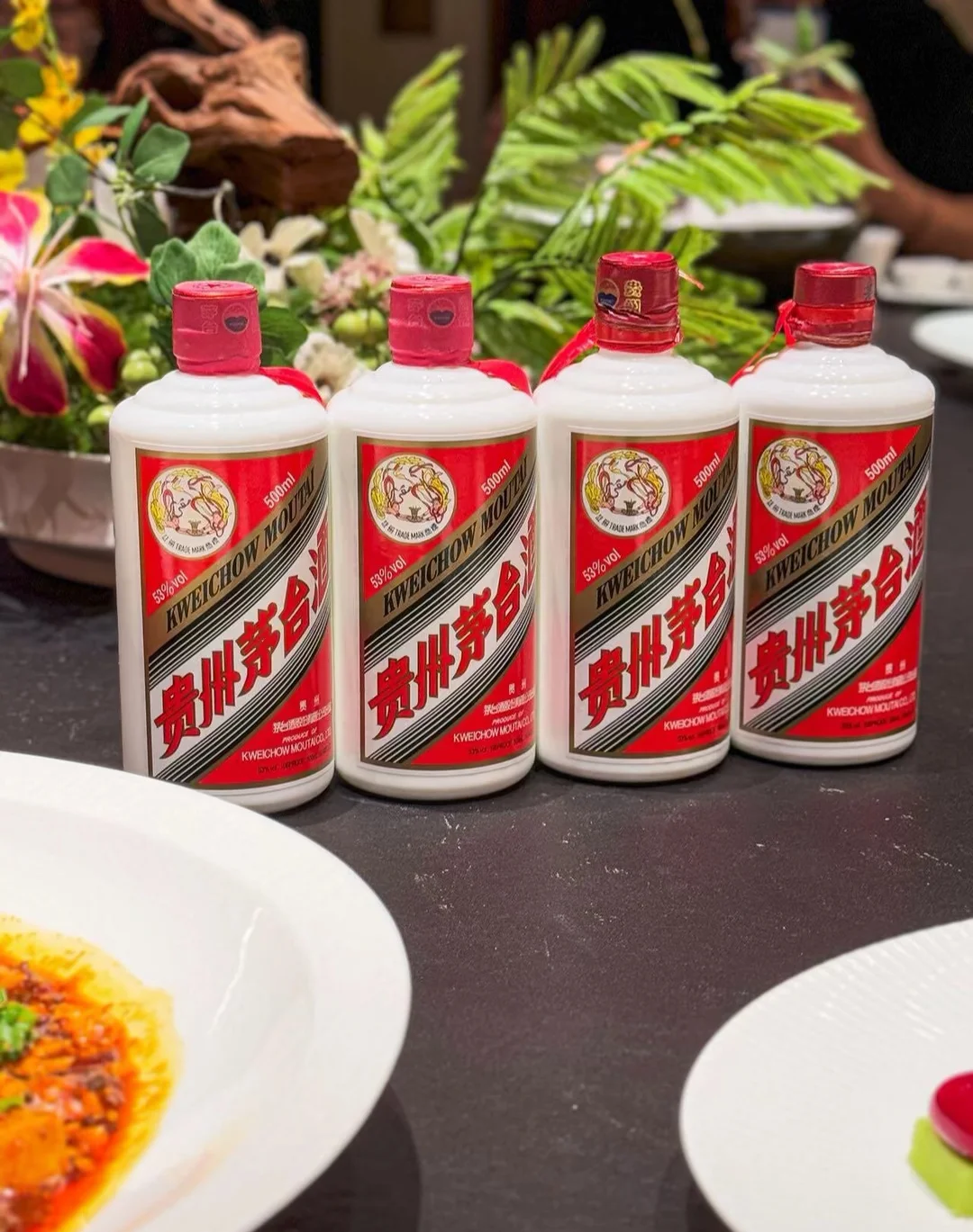 好酒不用宣传，摆了全是老顾客！