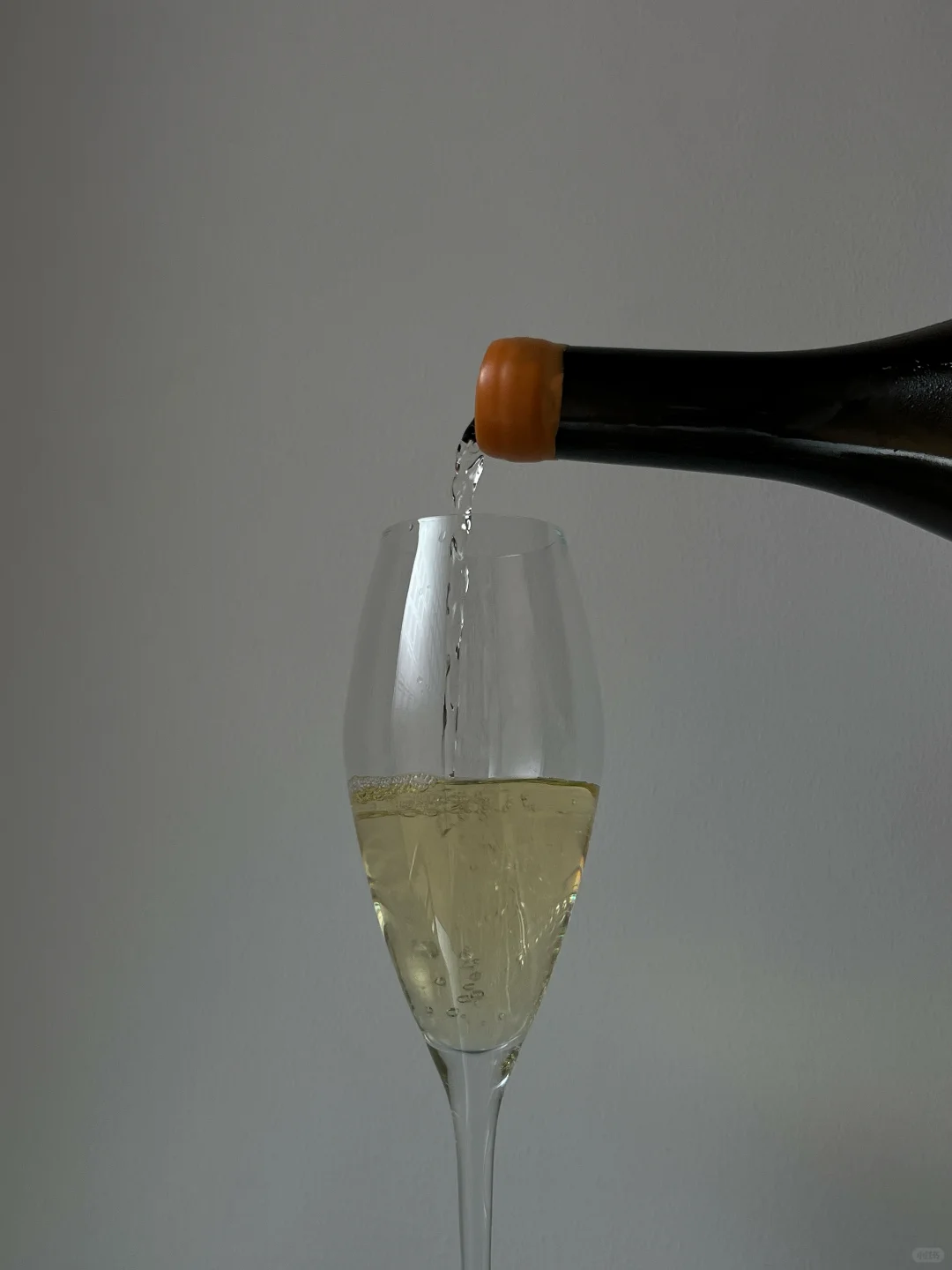 在荒芜的尘光里酩酊