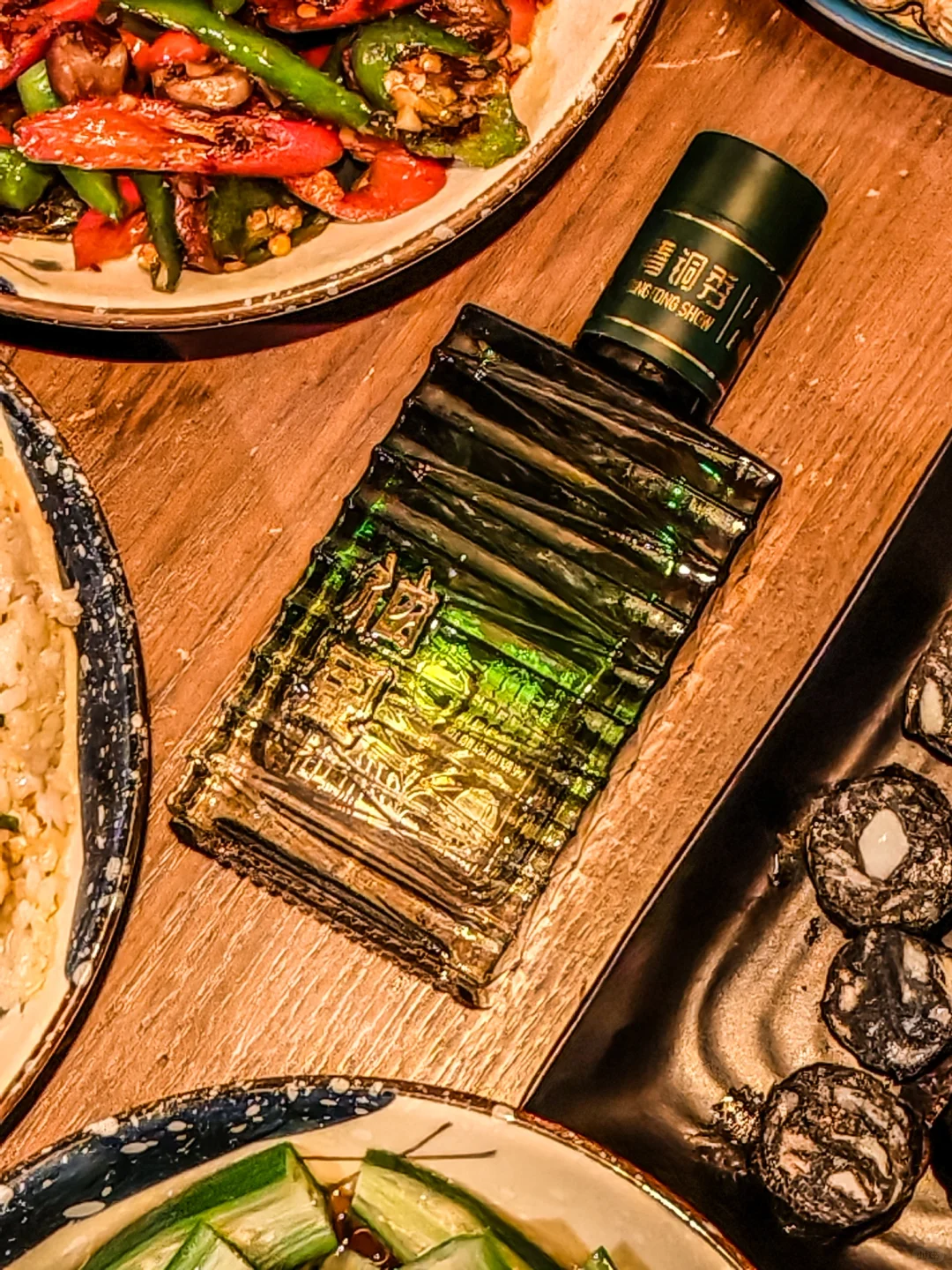 一人独酌，分外相宜?！