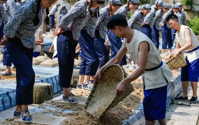 酱香型白酒中的网红酒应不应该打击