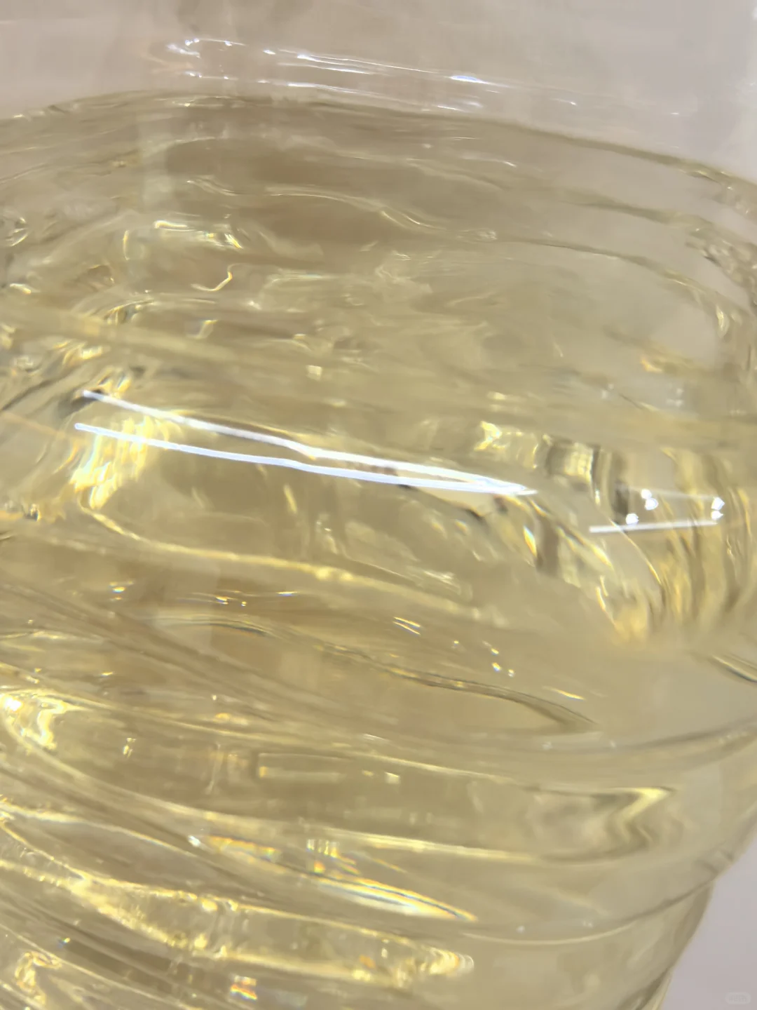 窖藏了15年的白酒，这个颜色还能喝吗？