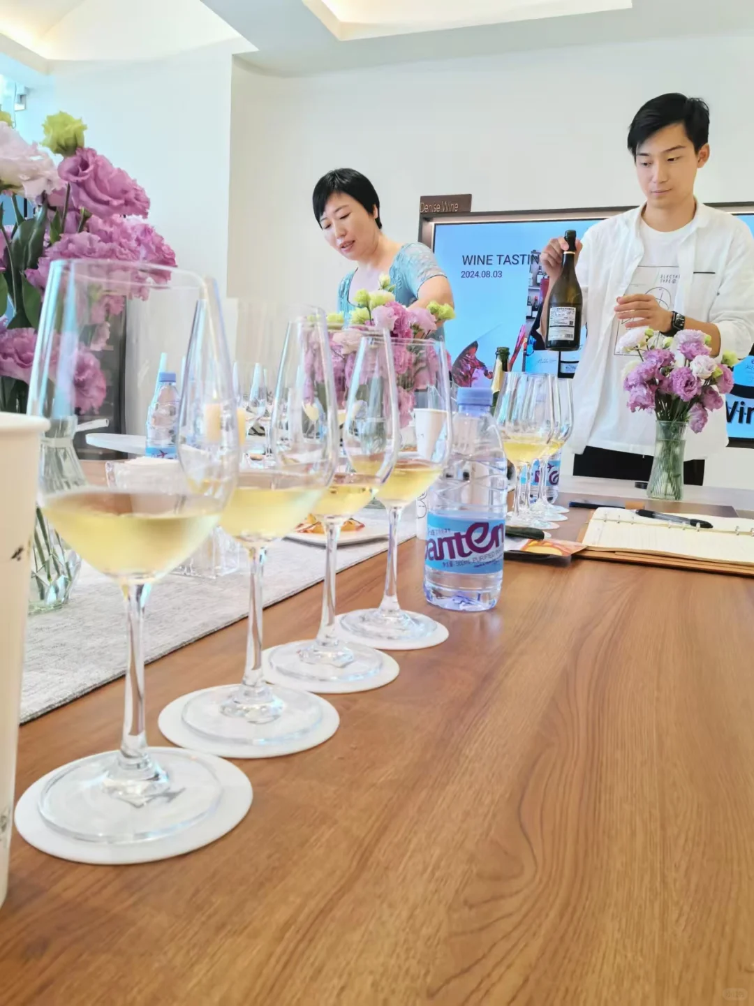 法国南部的葡萄酒也是很好的