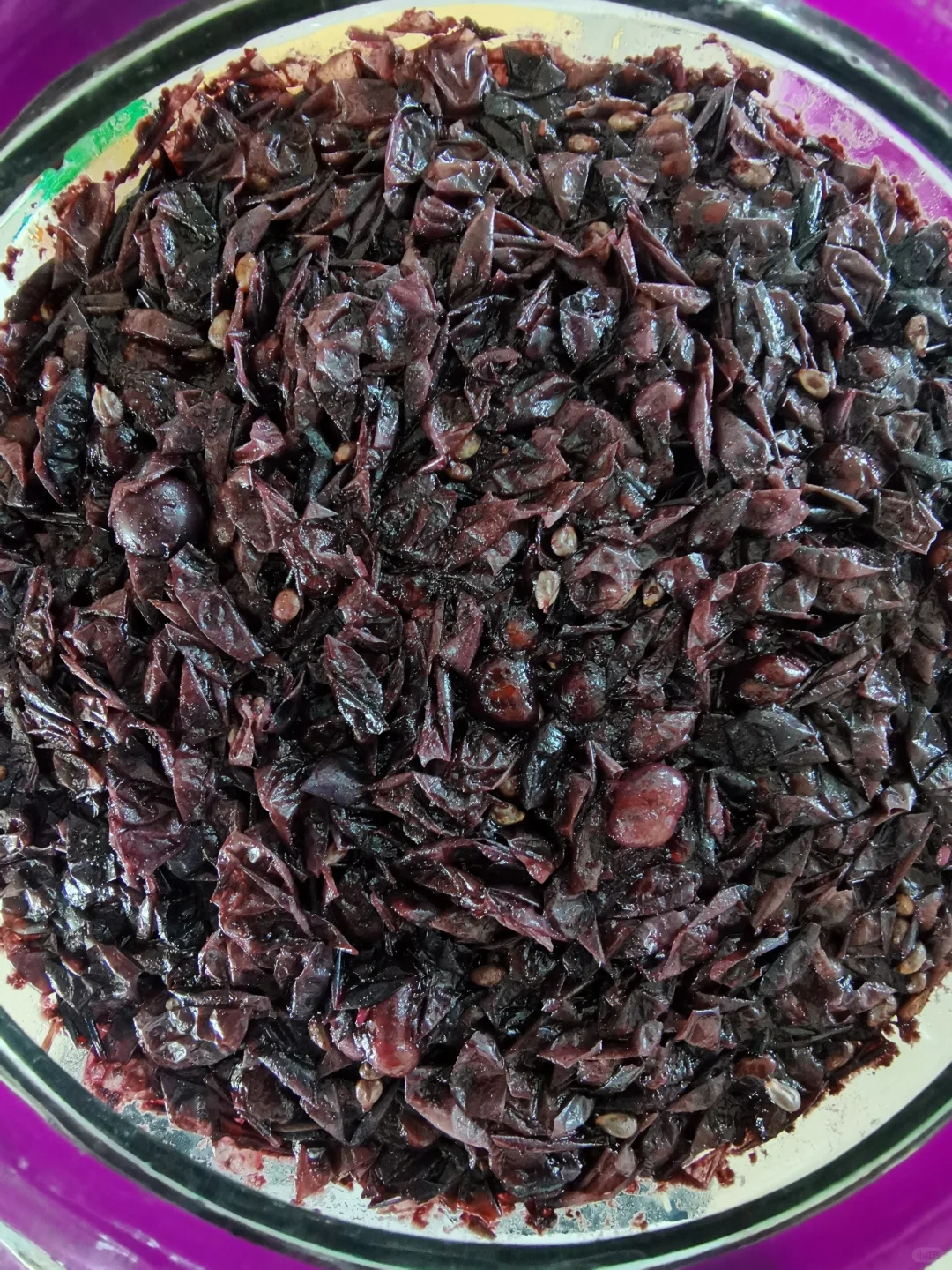 自酿葡萄酒第六天，开盖酒精味呛鼻子