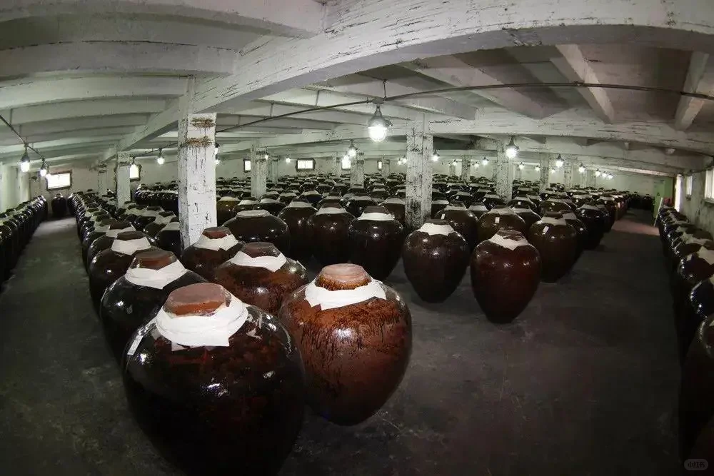 茅台镇酱酒泡沫破裂：曾经的暴利行业衰落？
