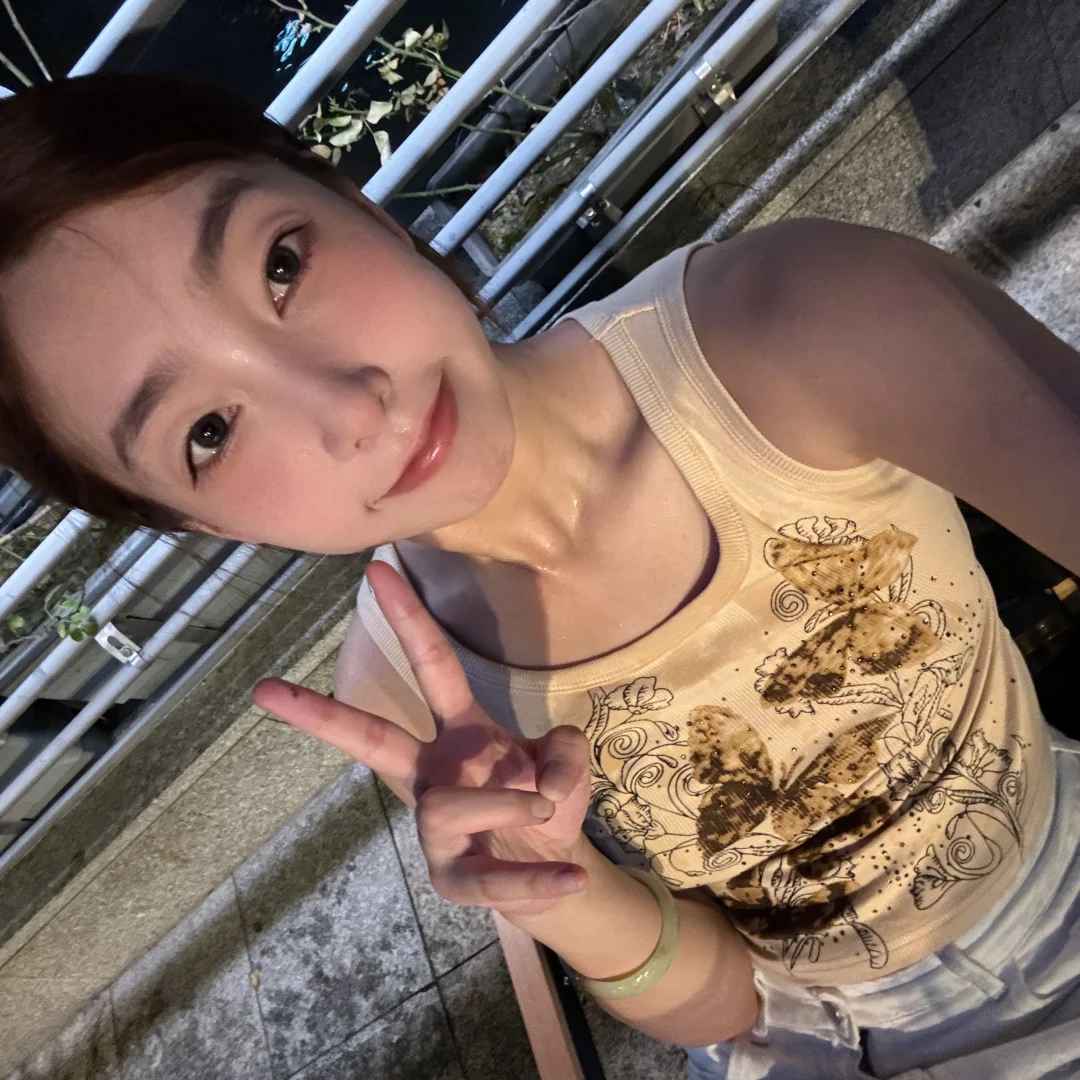 带着失业调酒师出来摆摊